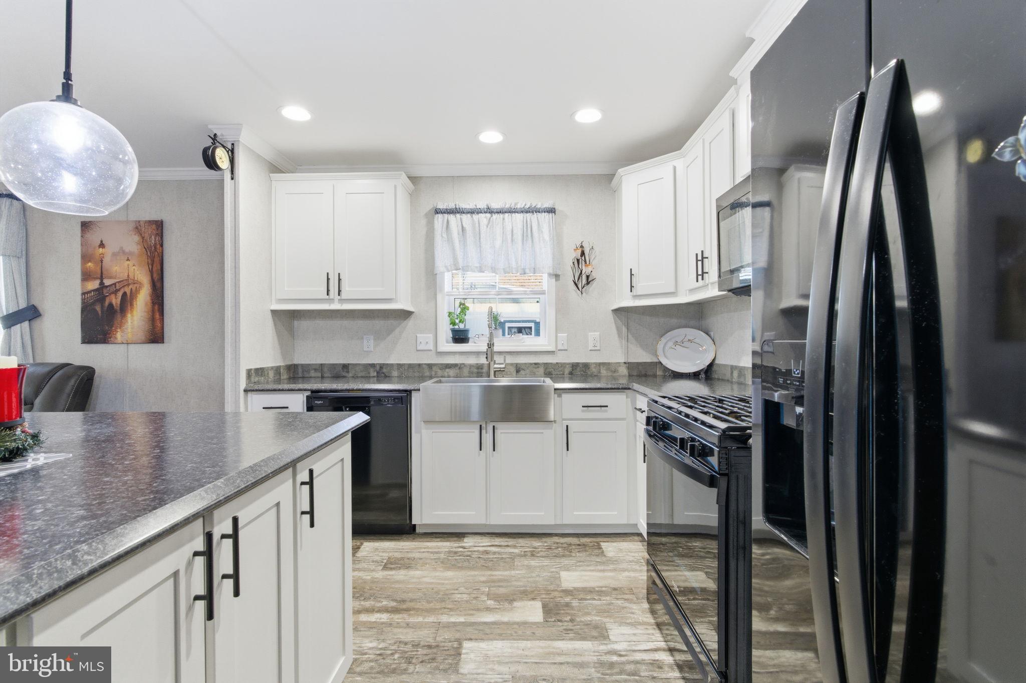 PENNWOOD CROSSING - Residential