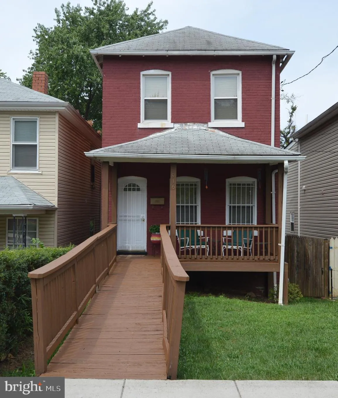 916 44th Street NE, Washington, DC 20019