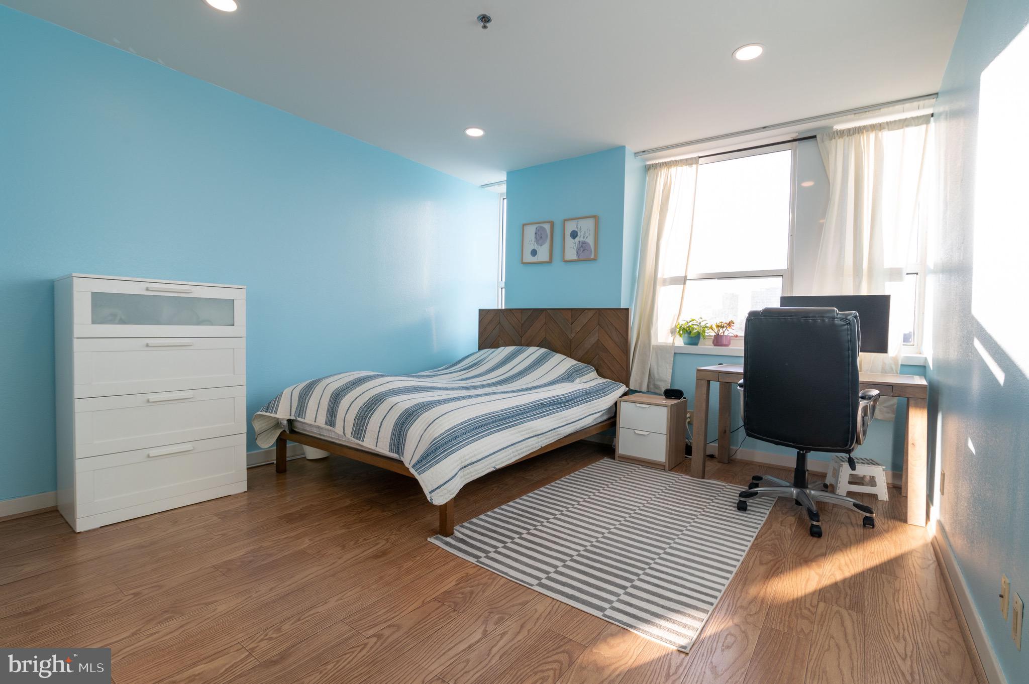 CHINATOWN - Residential