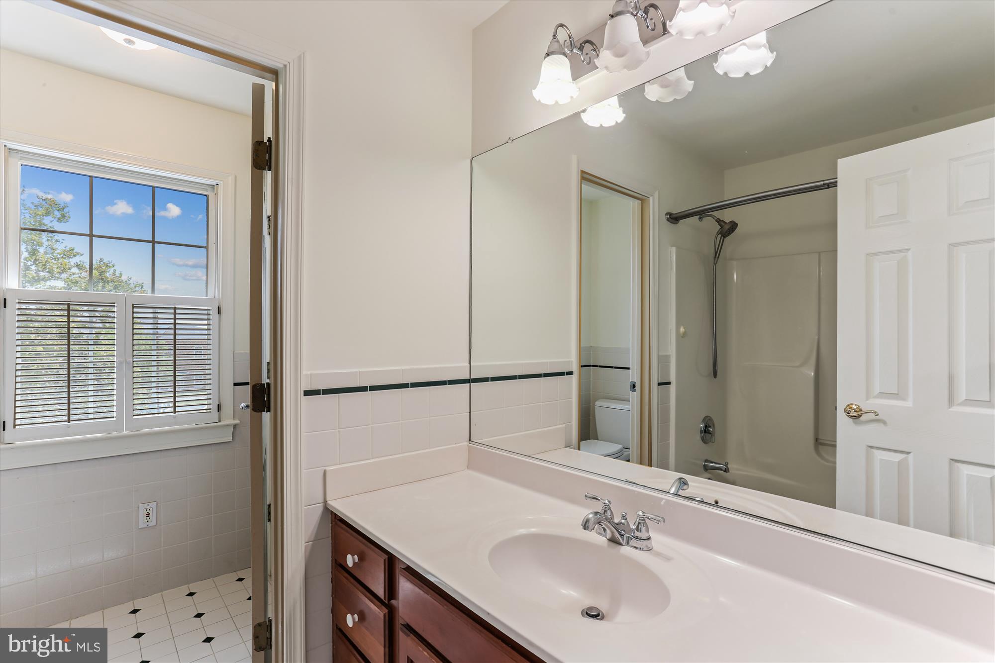 KENTLANDS - Residential