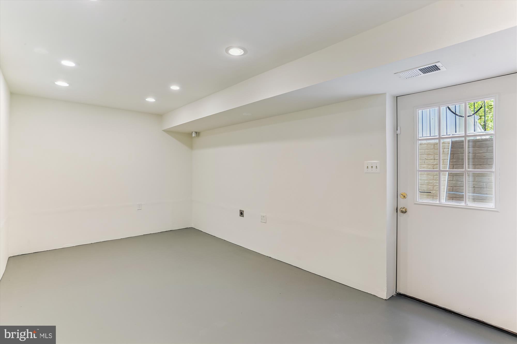 KENTLANDS - Residential