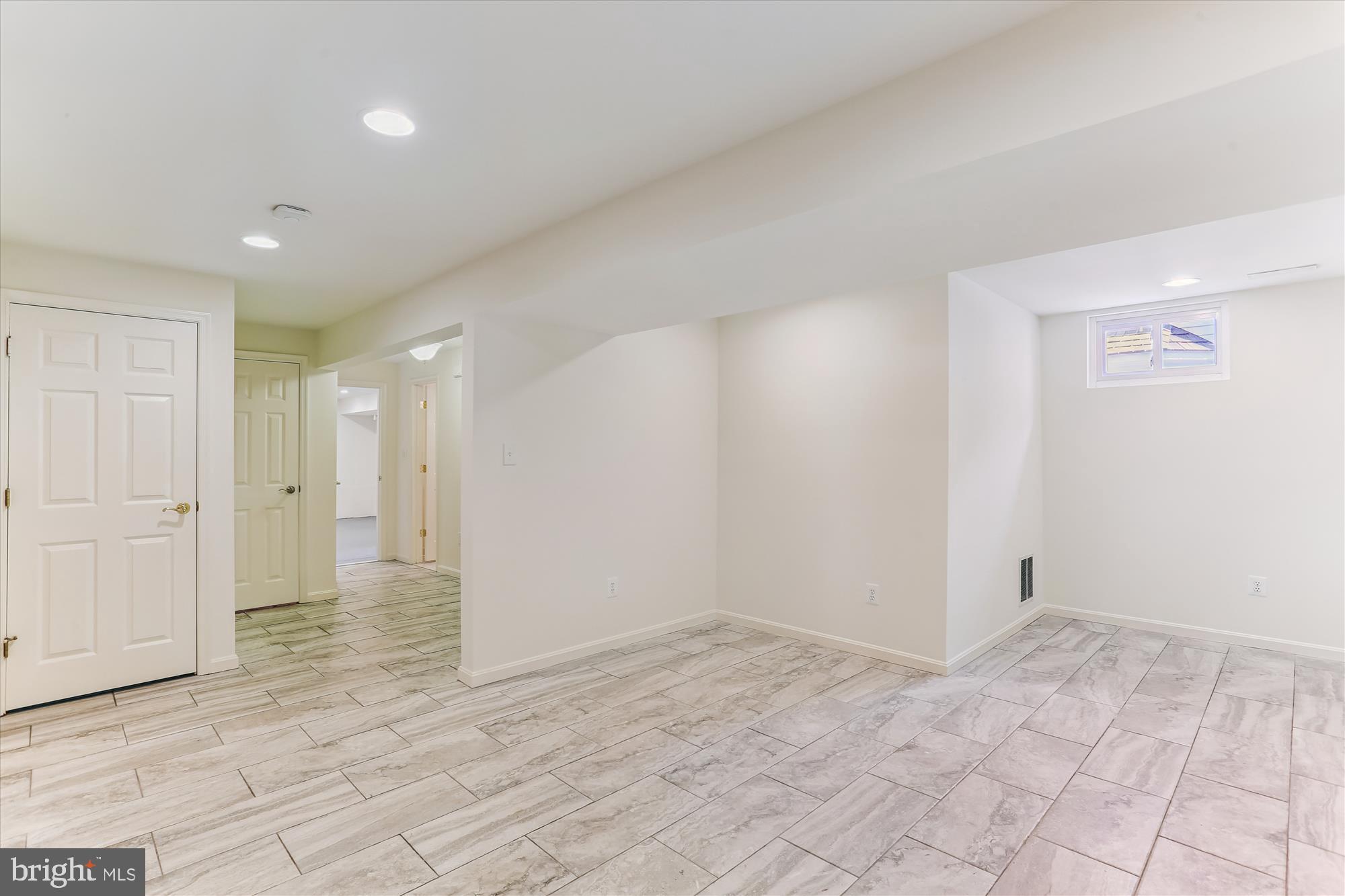 KENTLANDS - Residential