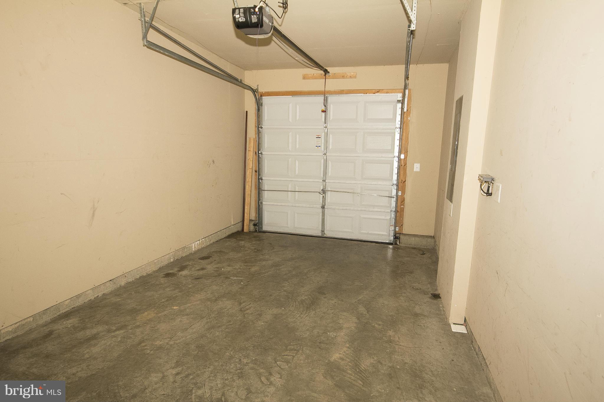 GREENWAY FARMS - Residential Lease