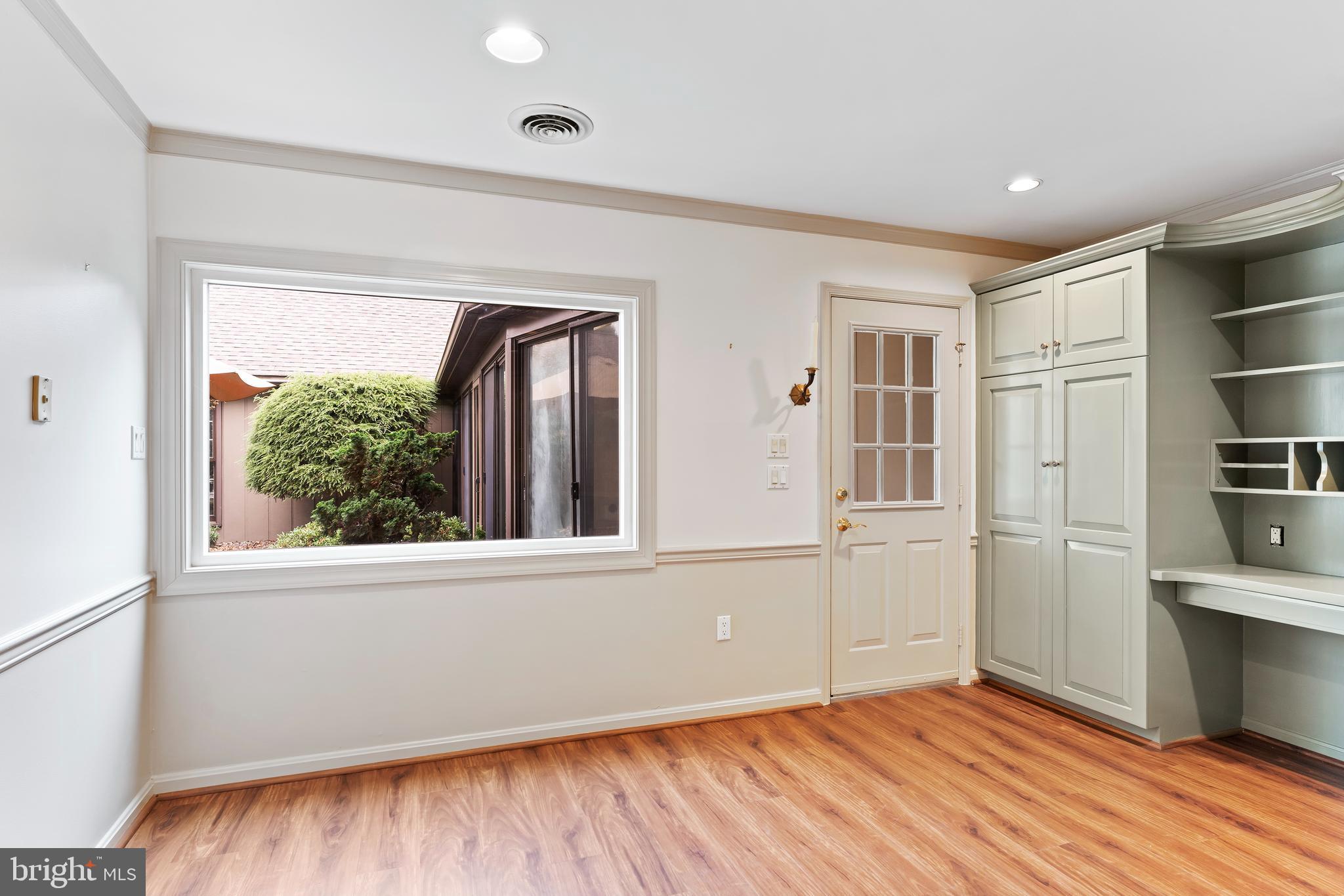 DEVONSHIRE SQUARE - Residential