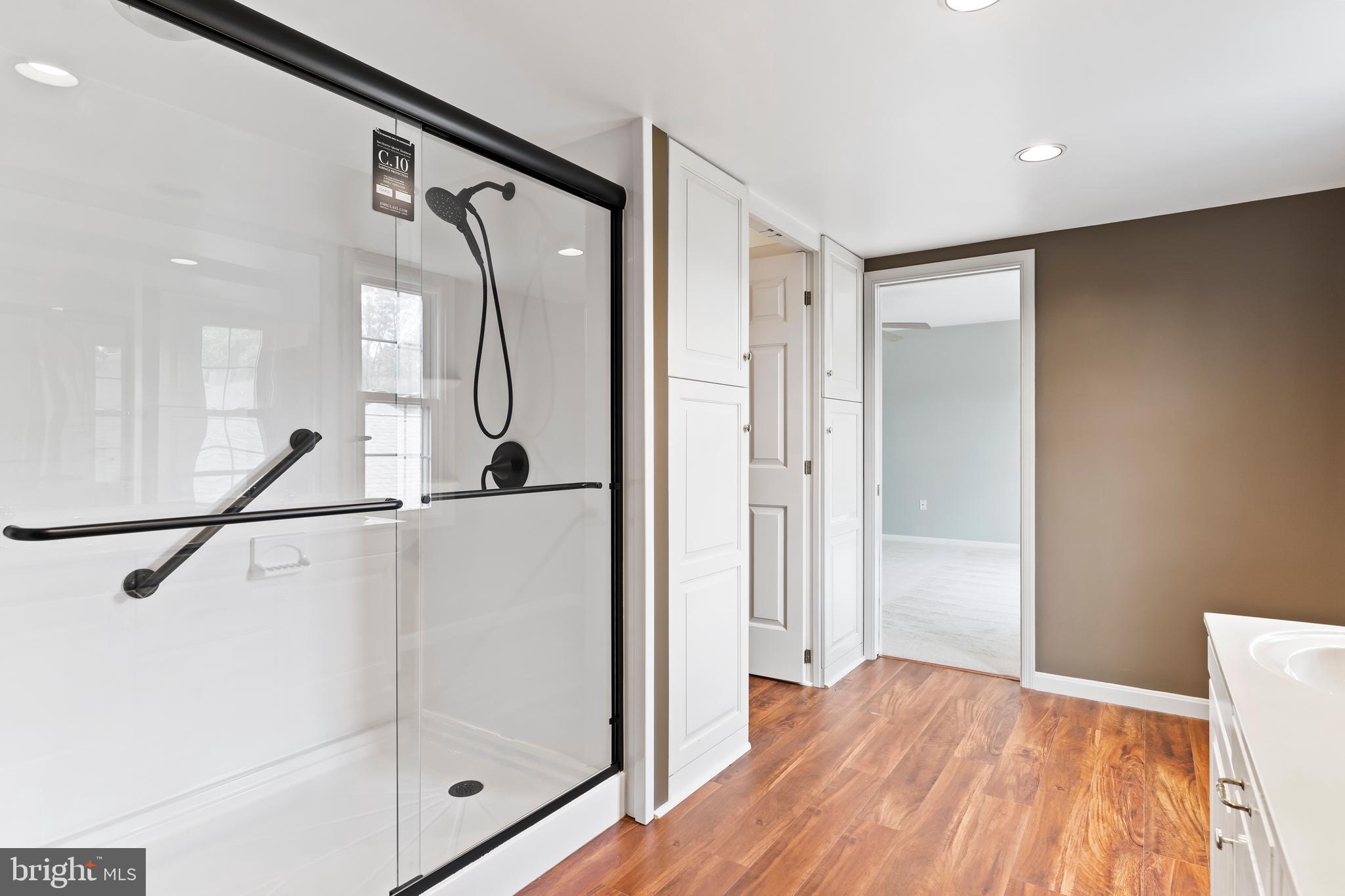 DEVONSHIRE SQUARE - Residential