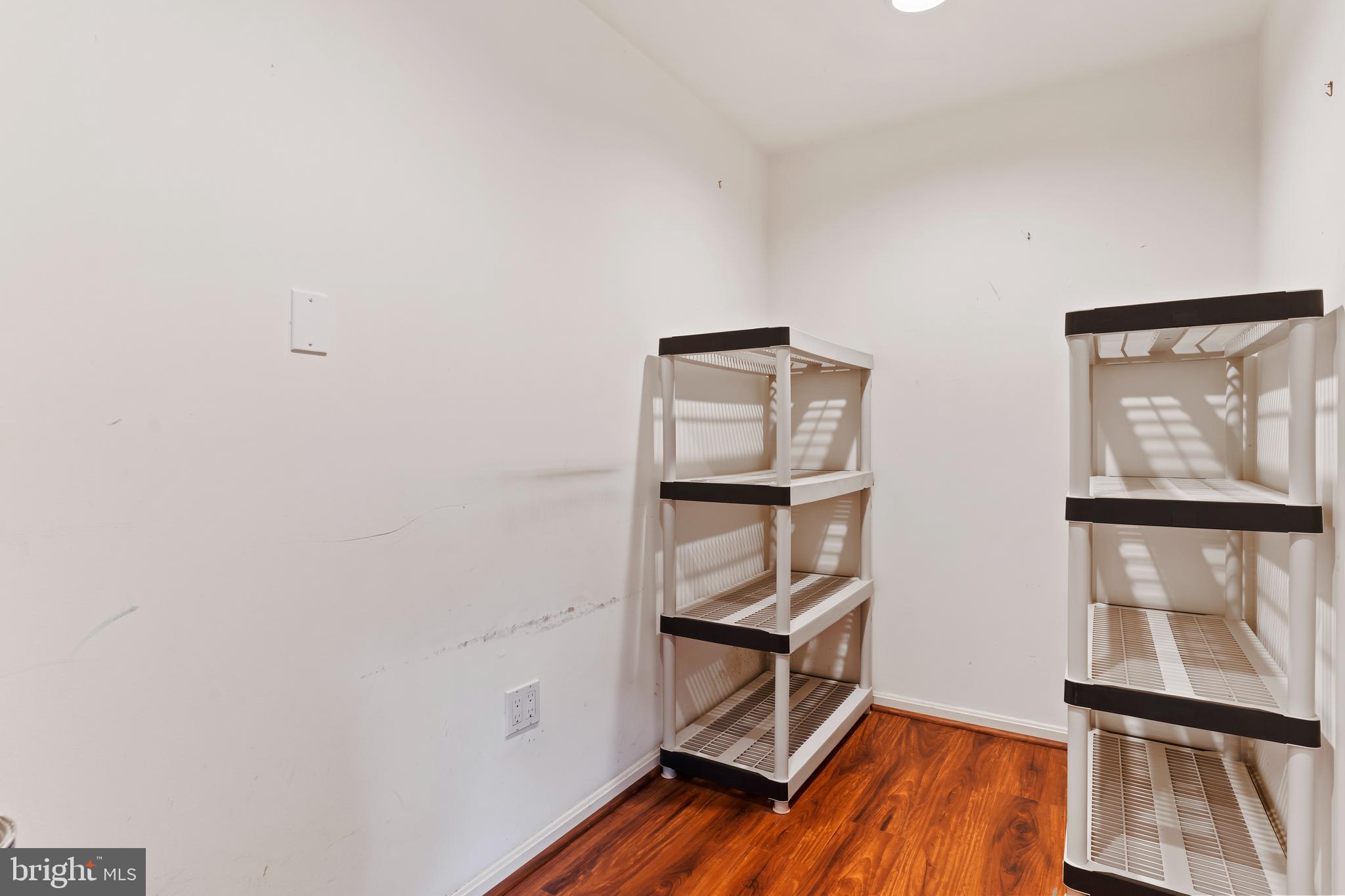 DEVONSHIRE SQUARE - Residential