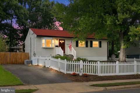 Photo of 9710 Damascus Drive, MANASSAS, VA 20109 (MLS # VAPW2130772)