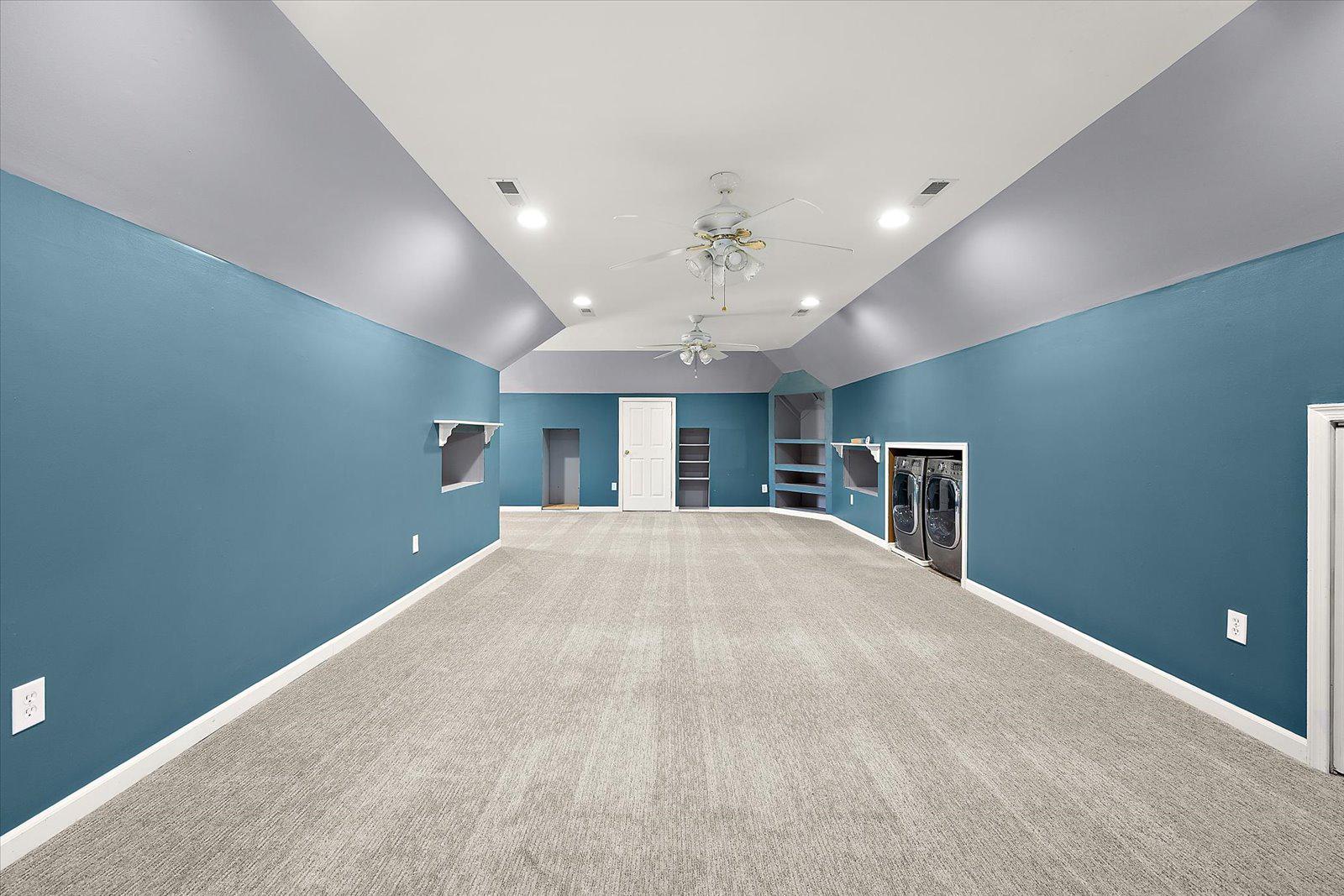 STEEPLECHASE - Residential