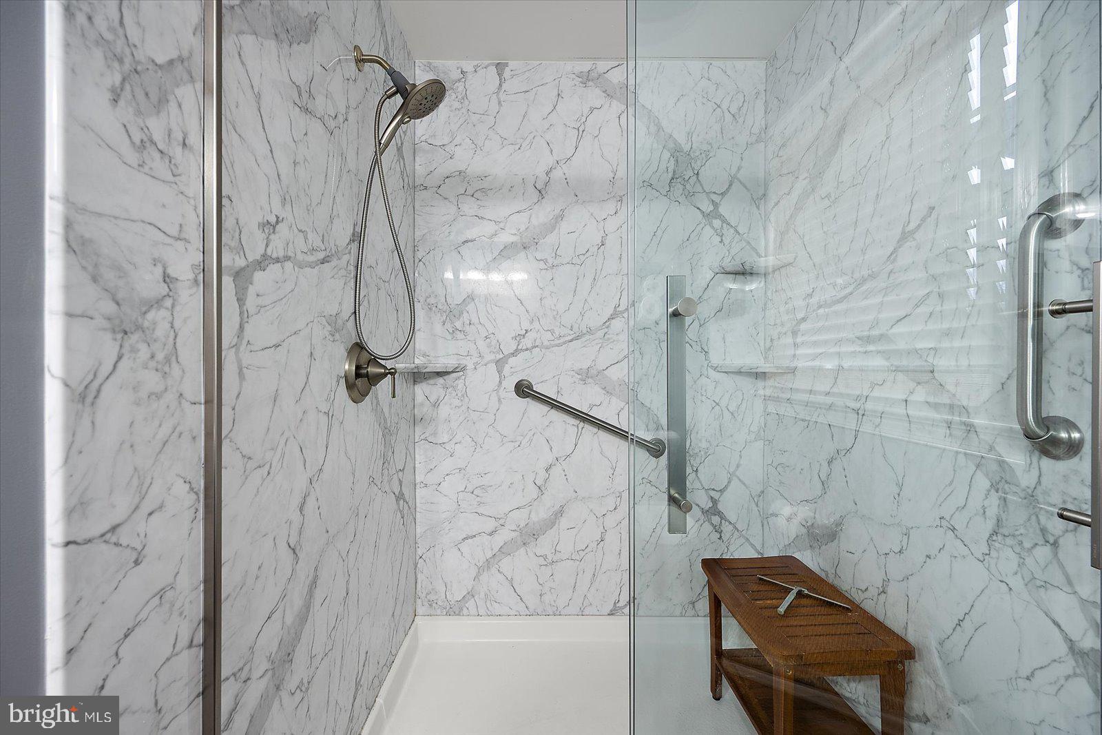 STEEPLECHASE - Residential