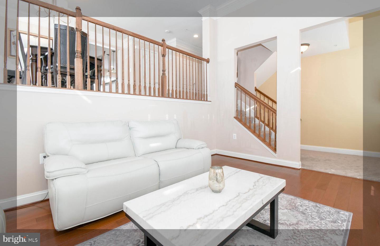 MARKET CENTER CONDOMINIUM - Residential Lease