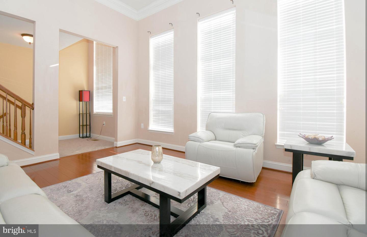 MARKET CENTER CONDOMINIUM - Residential Lease