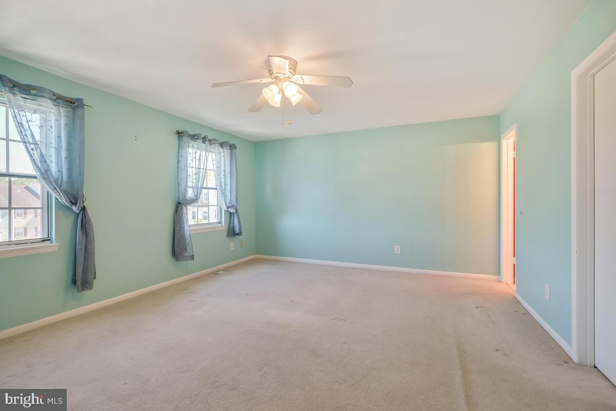 GREENFIELDS - Residential