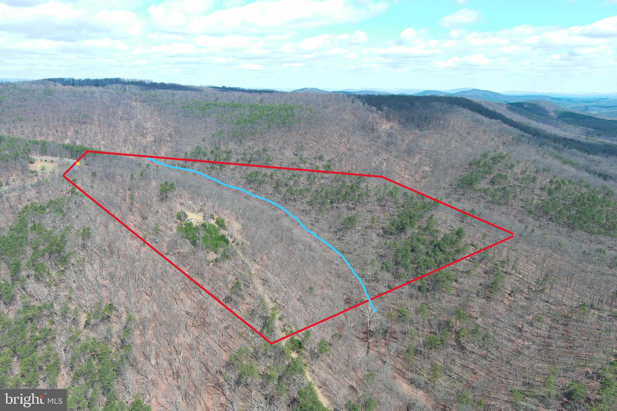 BLUFFS ON THE POTOMAC - Land