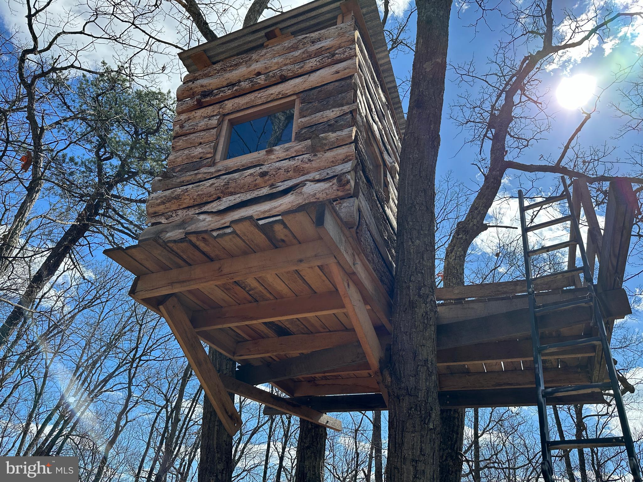 BLUFFS ON THE POTOMAC - Land