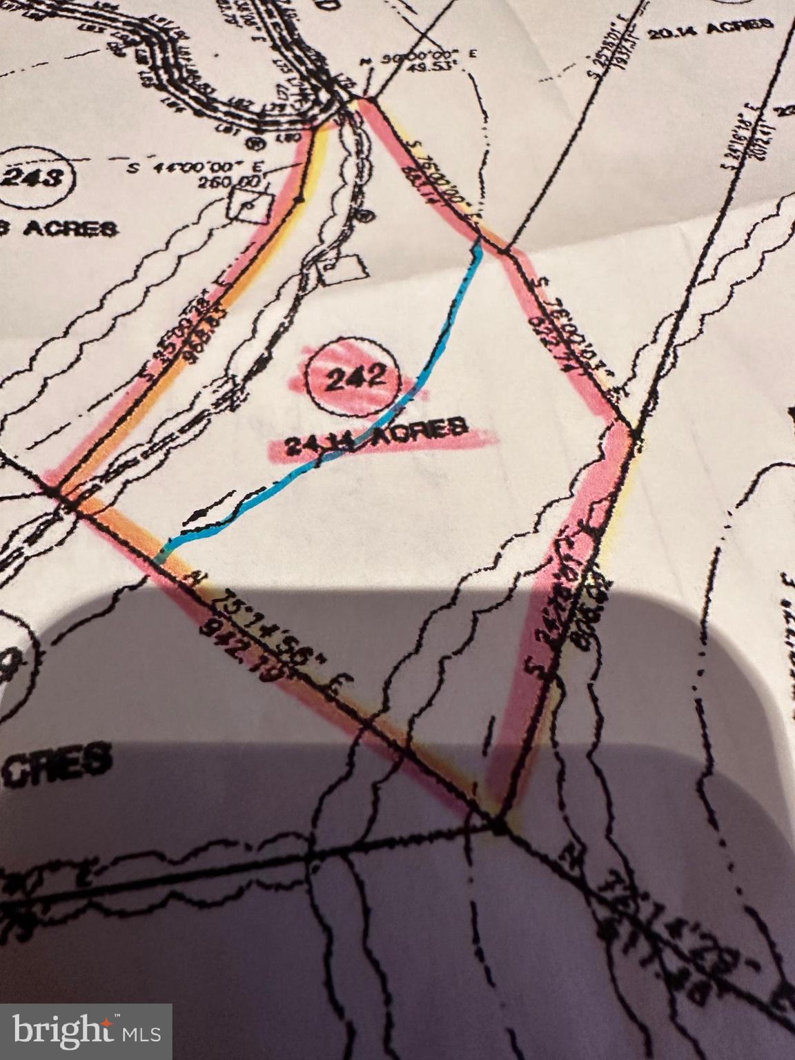 BLUFFS ON THE POTOMAC - Land