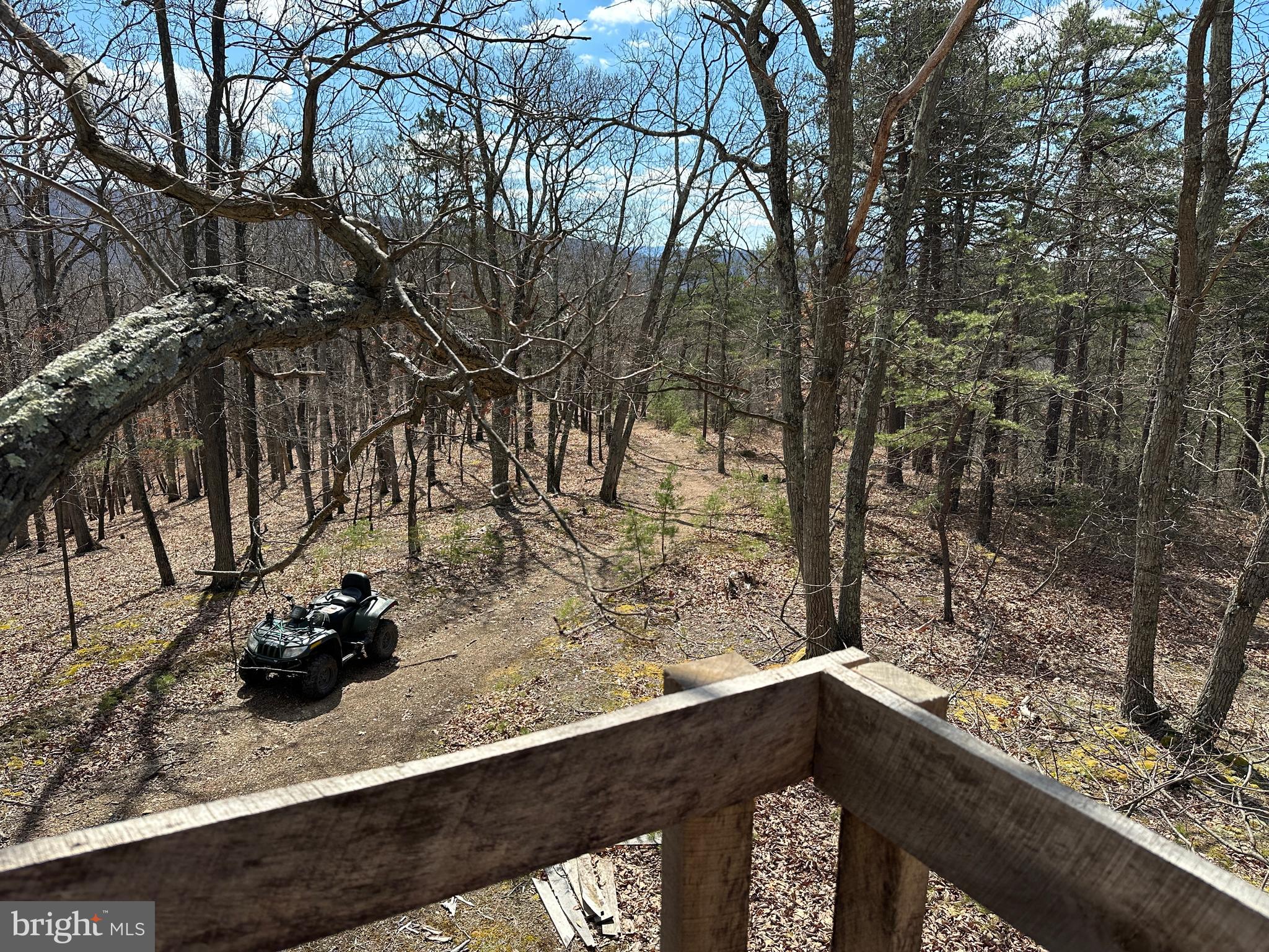 BLUFFS ON THE POTOMAC - Land