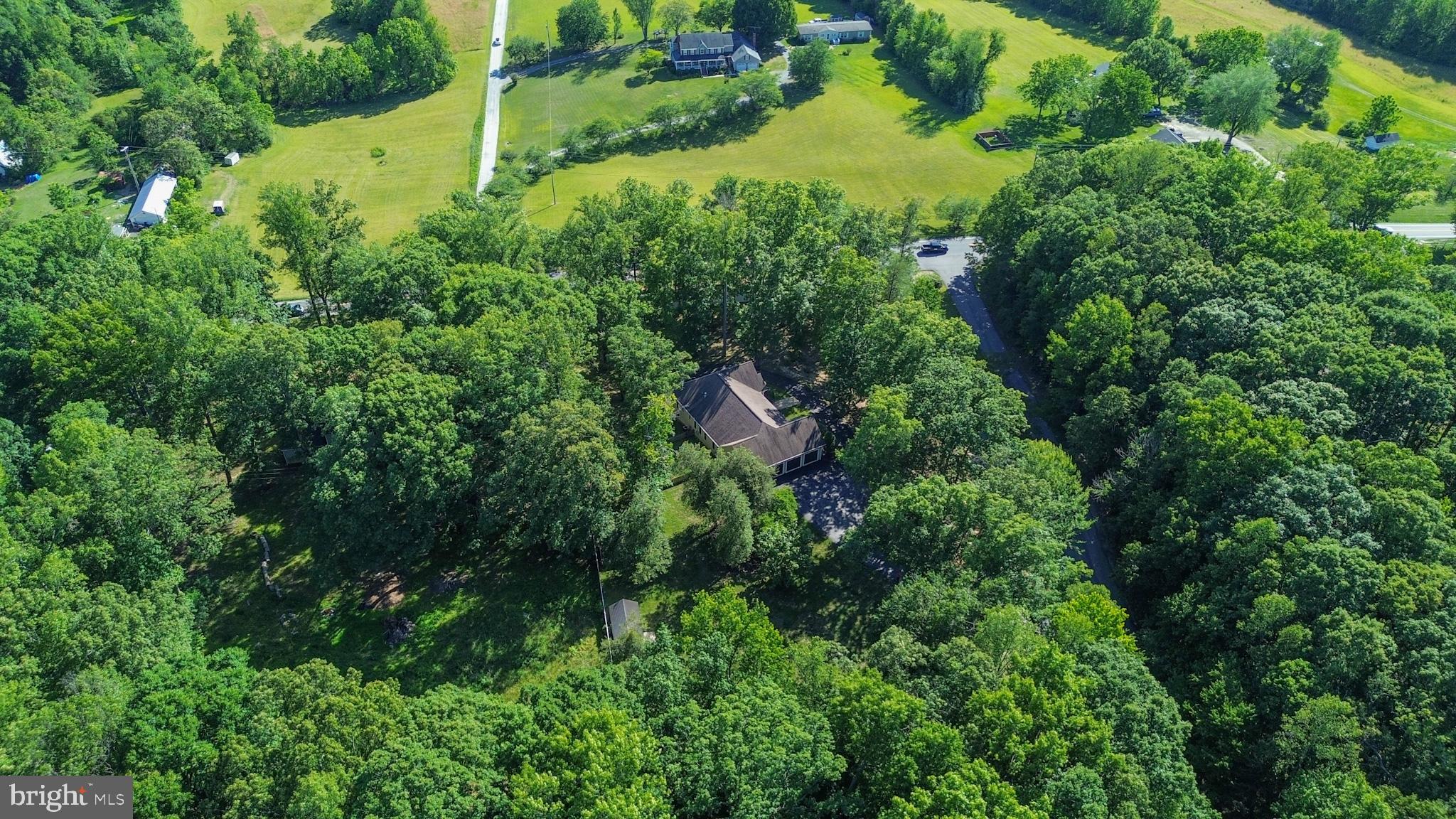 9801 CHEROKEE LANE