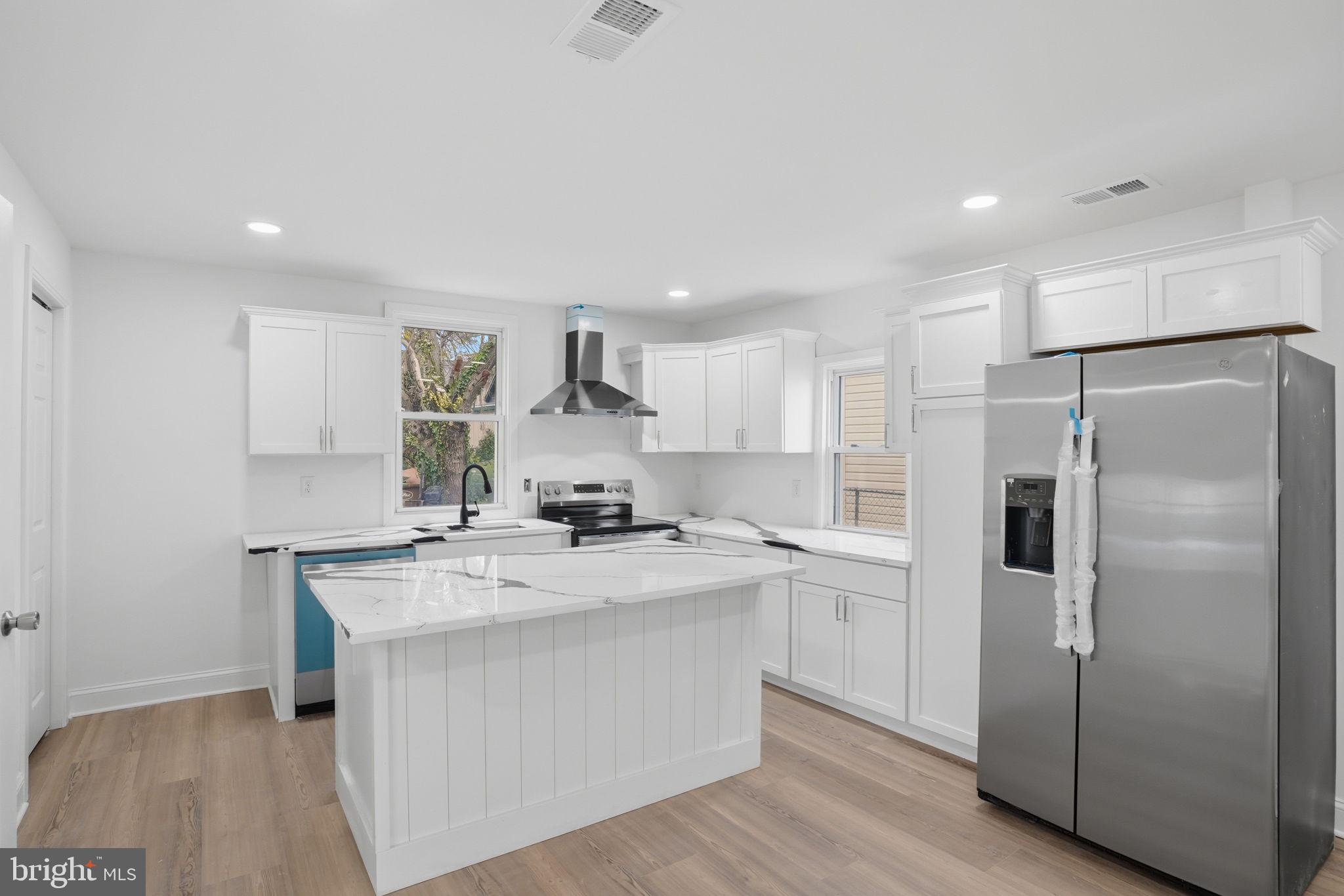 MILFORD - Residential