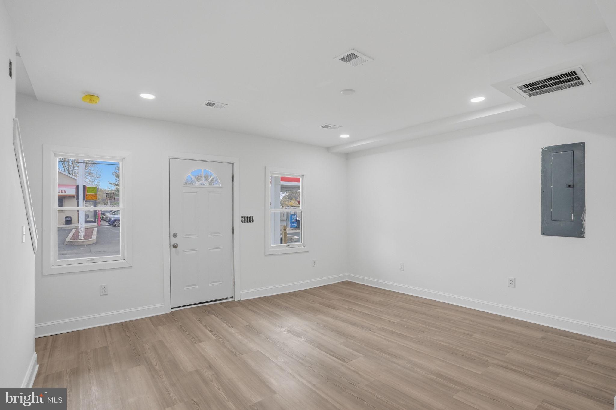 MILFORD - Residential