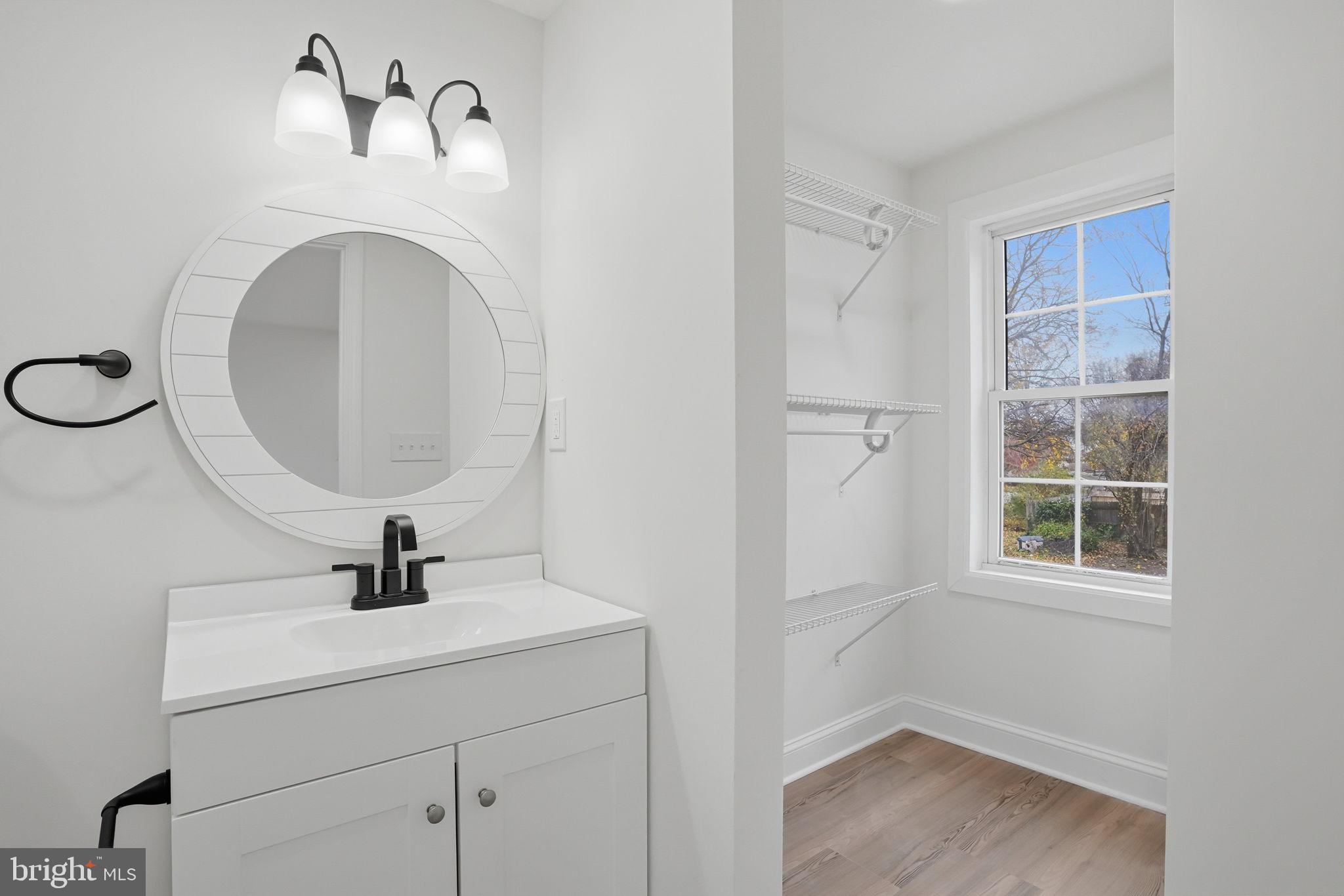 MILFORD - Residential