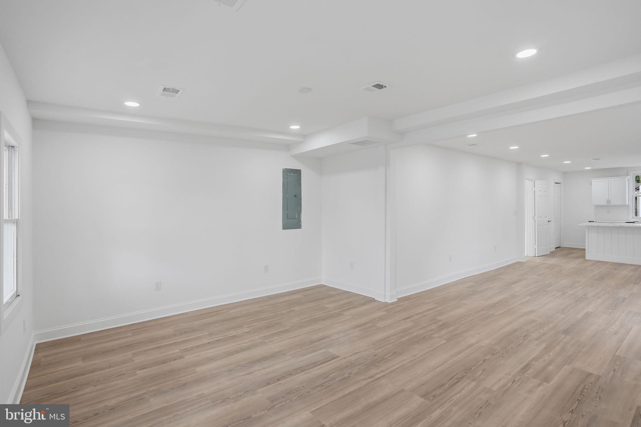 MILFORD - Residential