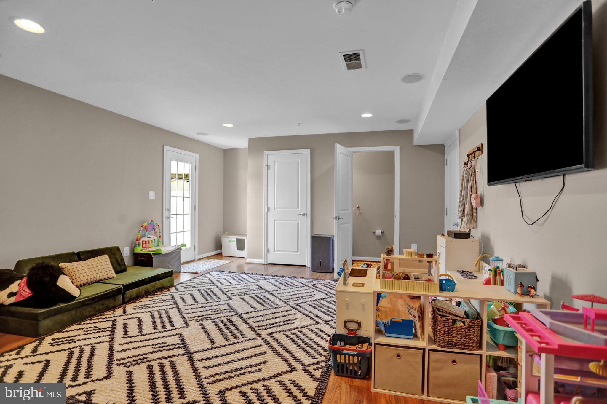 GREENWAY FARMS - Residential