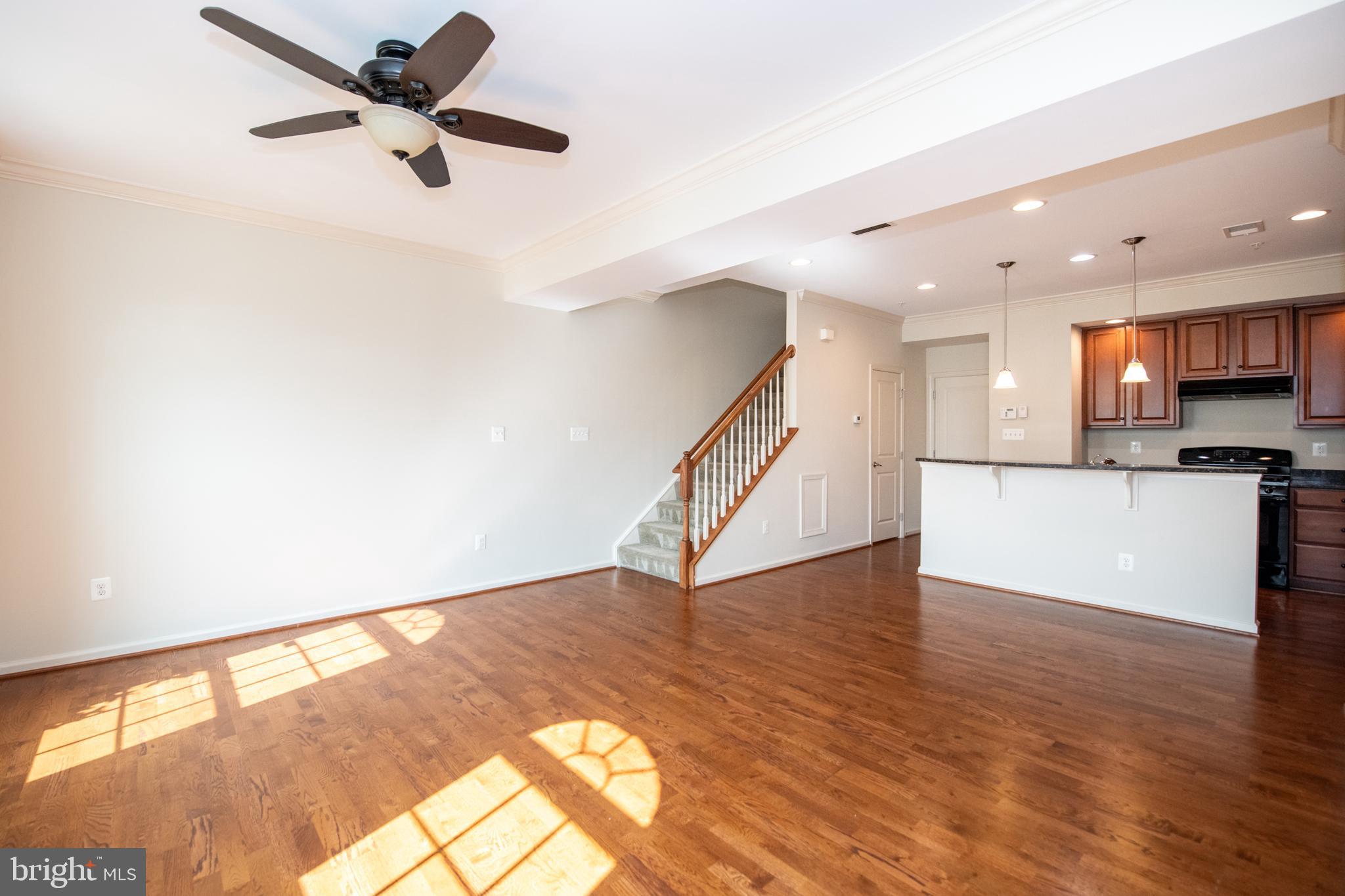 MARKET SQUARE - Residential Lease