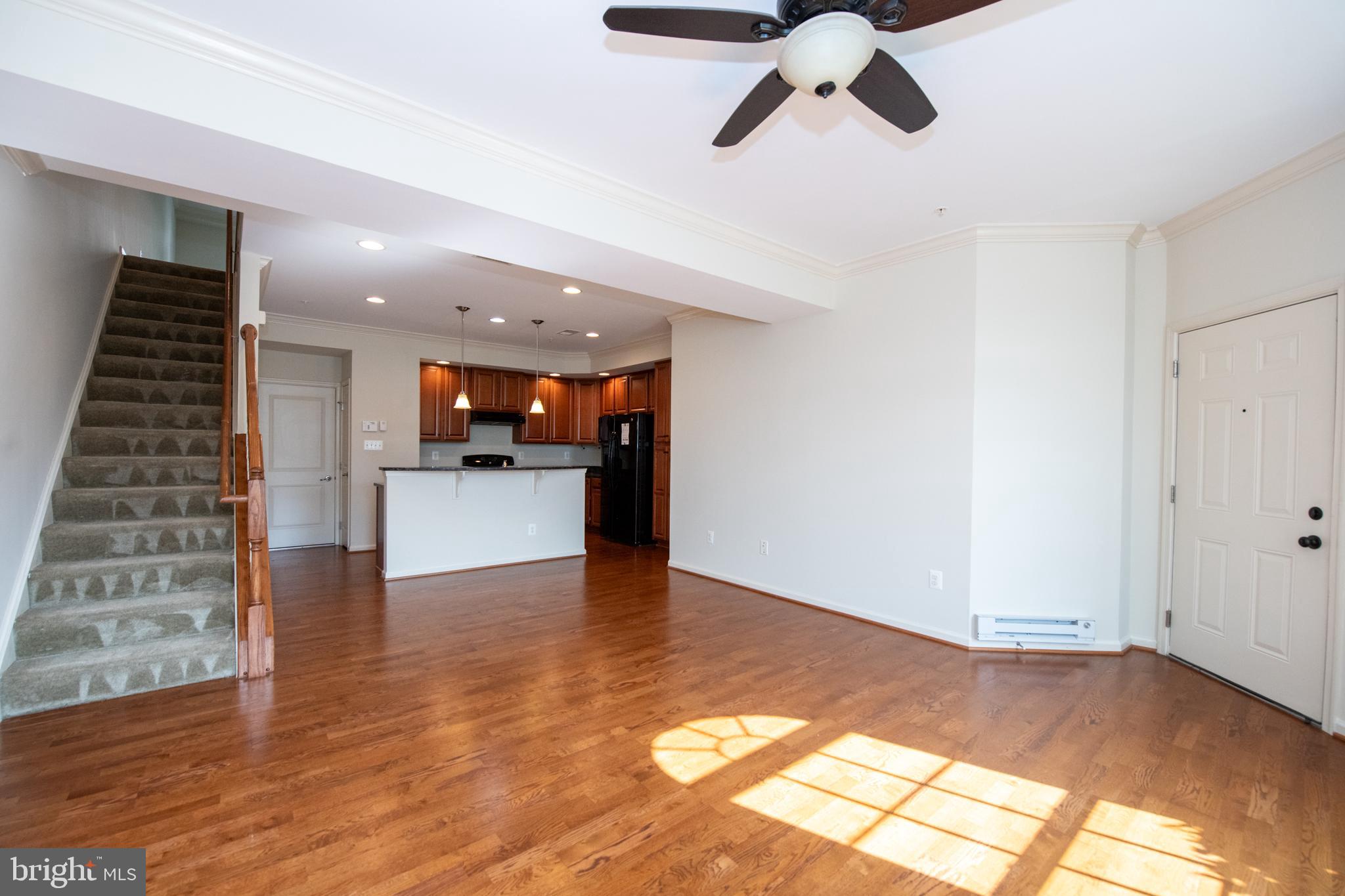 MARKET SQUARE - Residential Lease