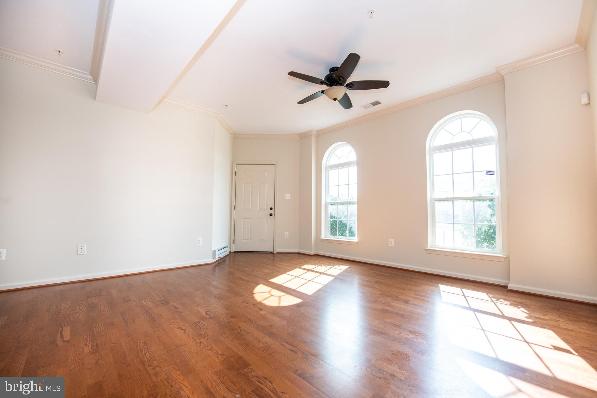 MARKET SQUARE - Residential Lease