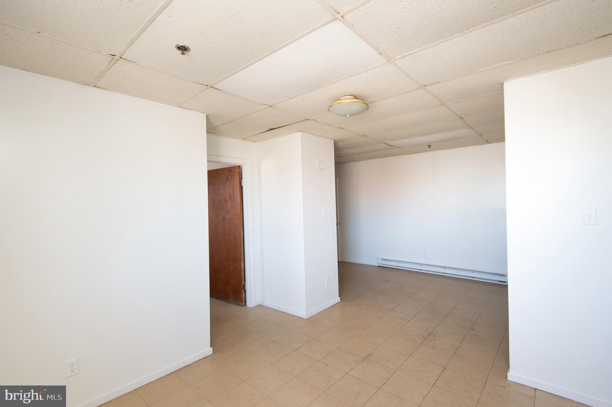 RACE STREET - Commercial Sale