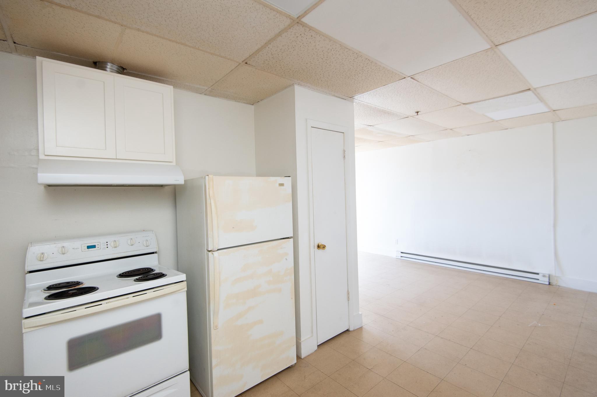 RACE STREET - Commercial Sale