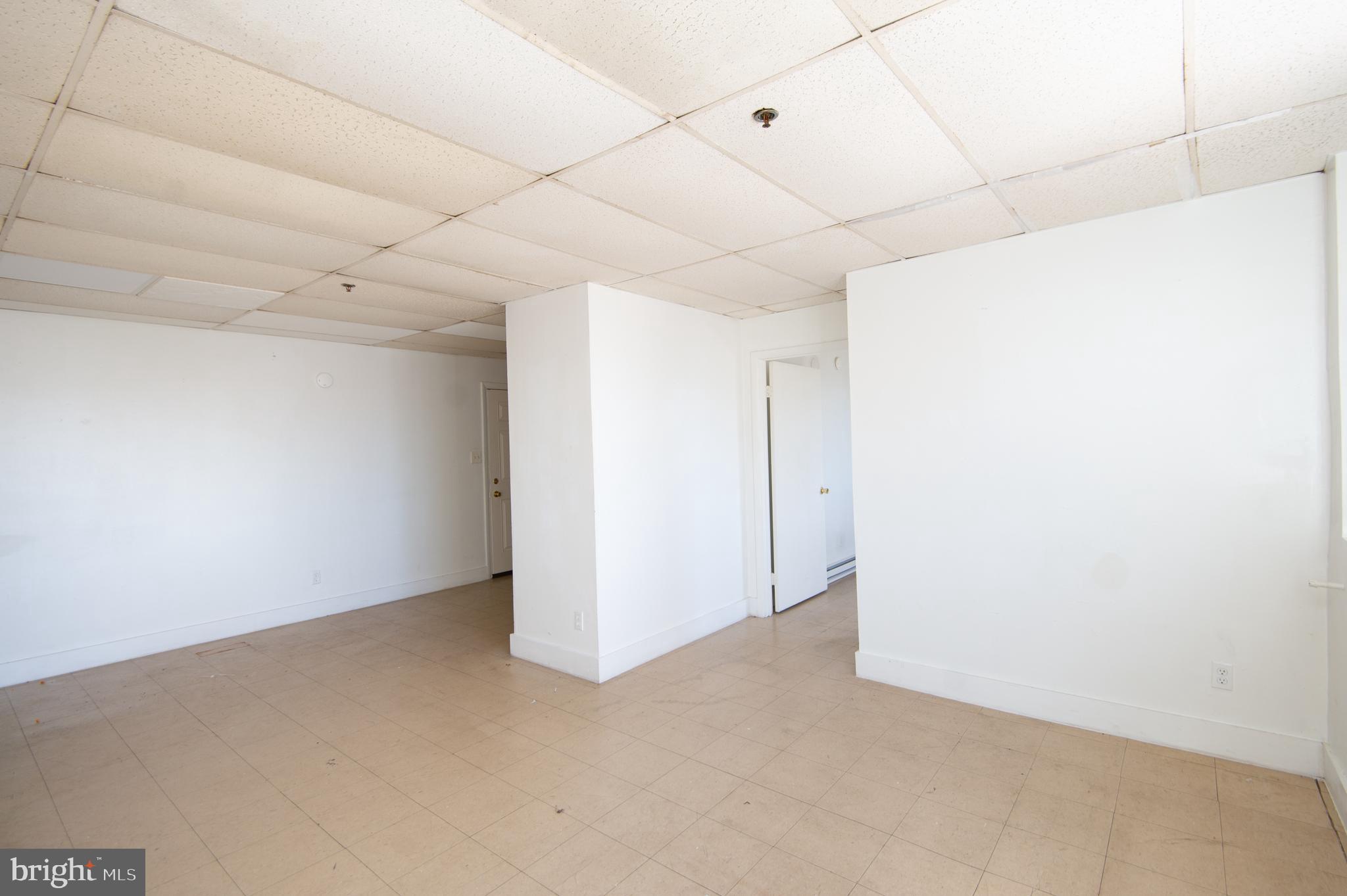 RACE STREET - Commercial Sale