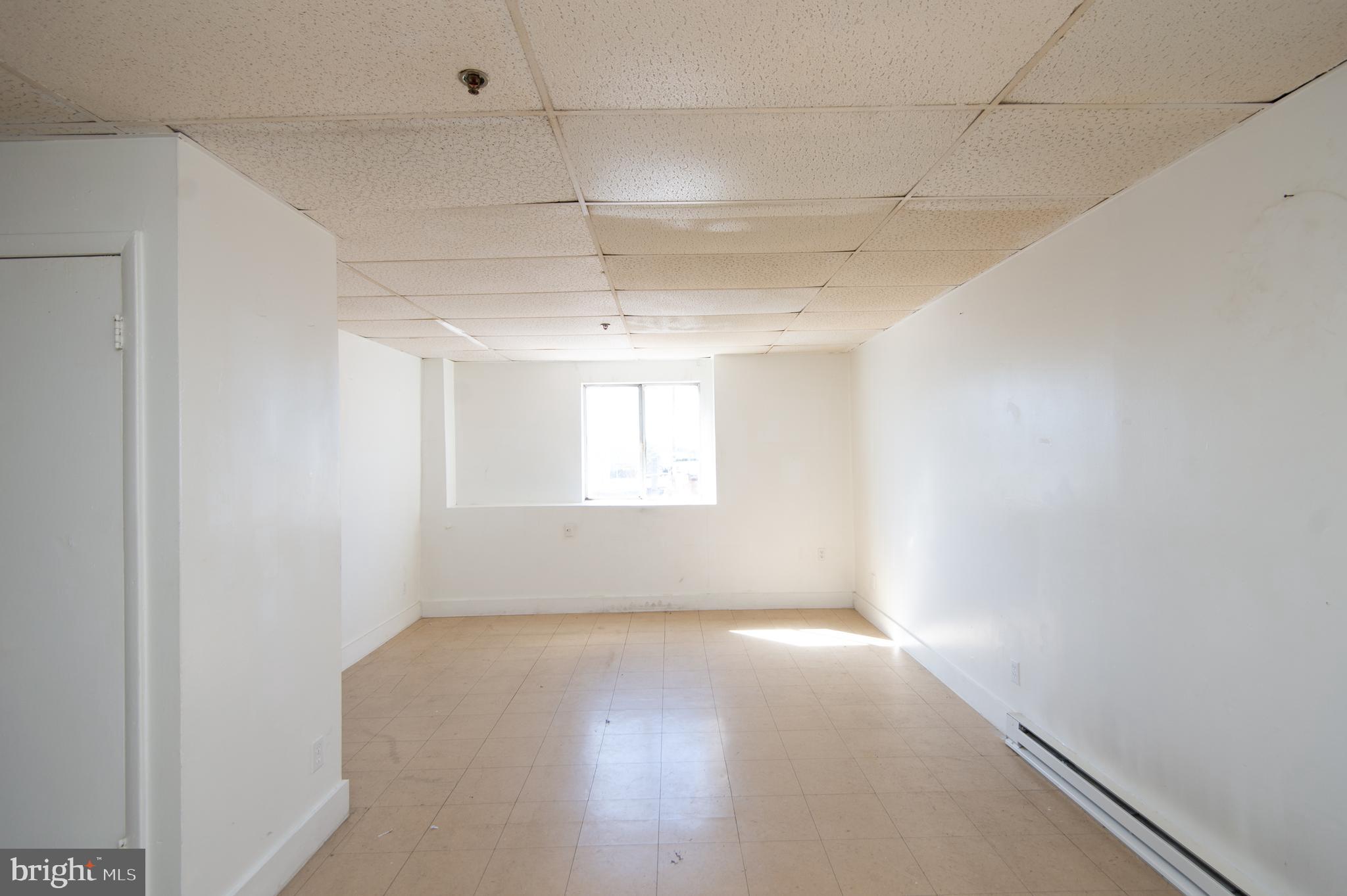 RACE STREET - Commercial Sale