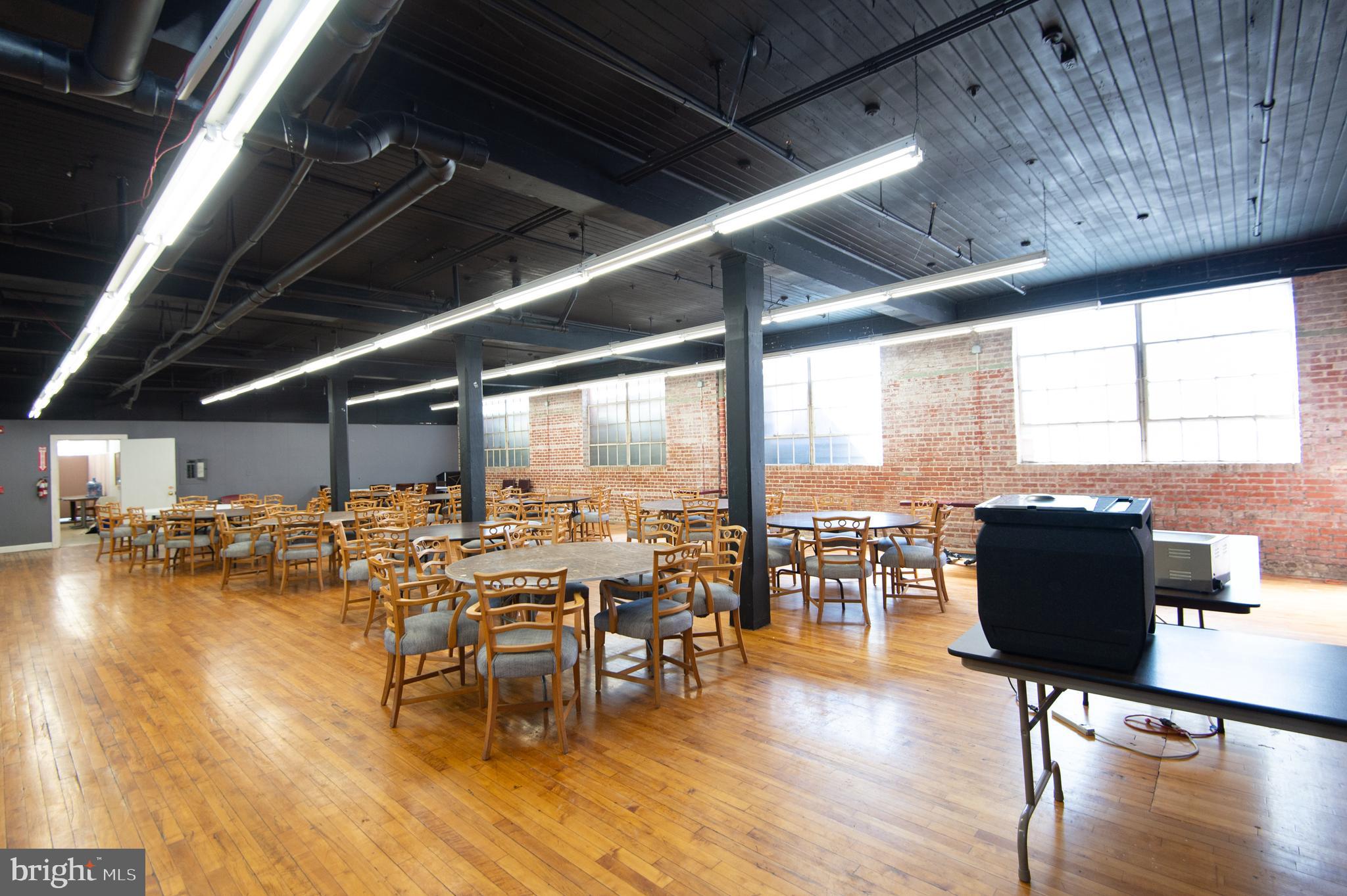 RACE STREET - Commercial Sale