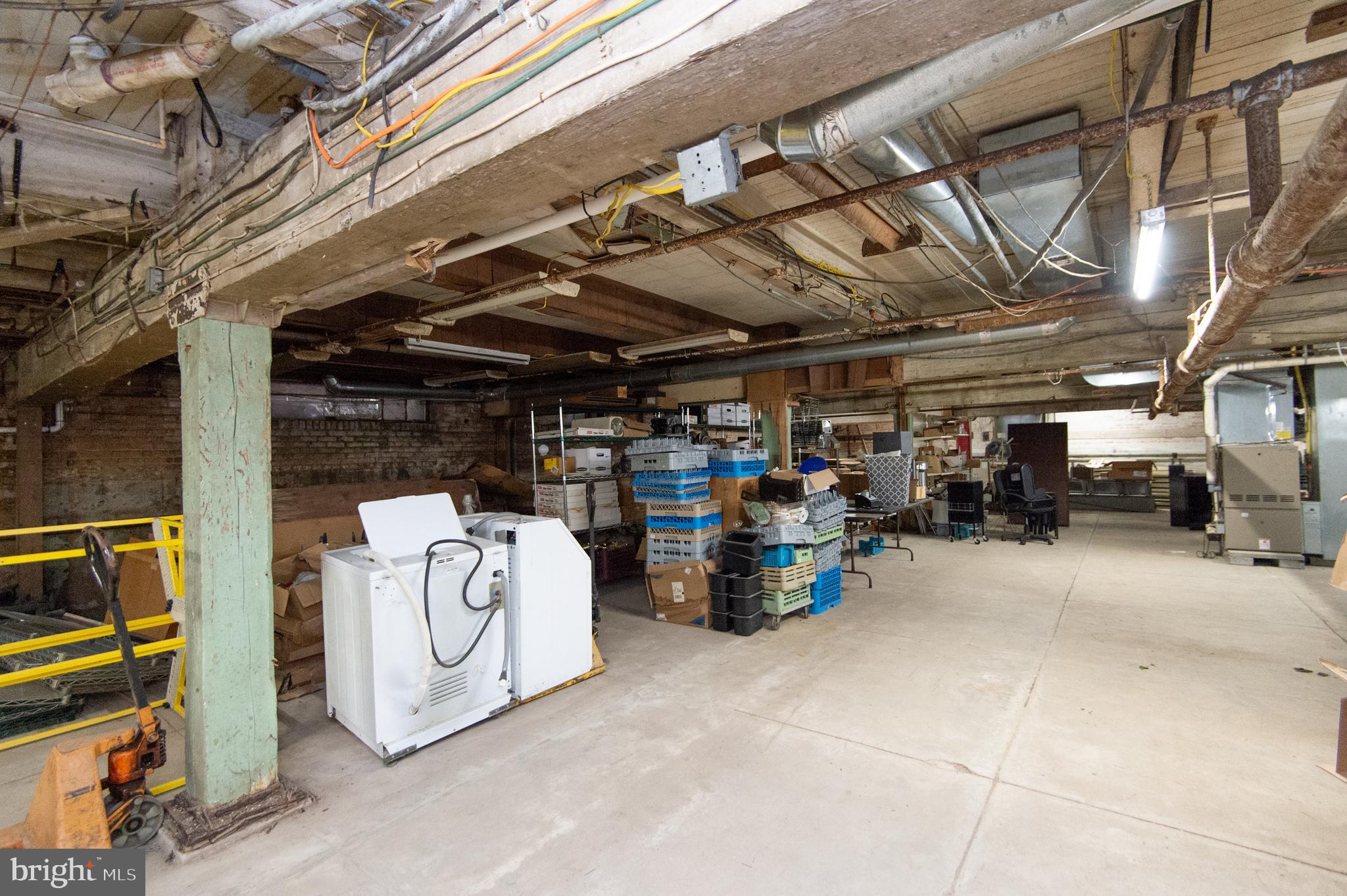 RACE STREET - Commercial Sale