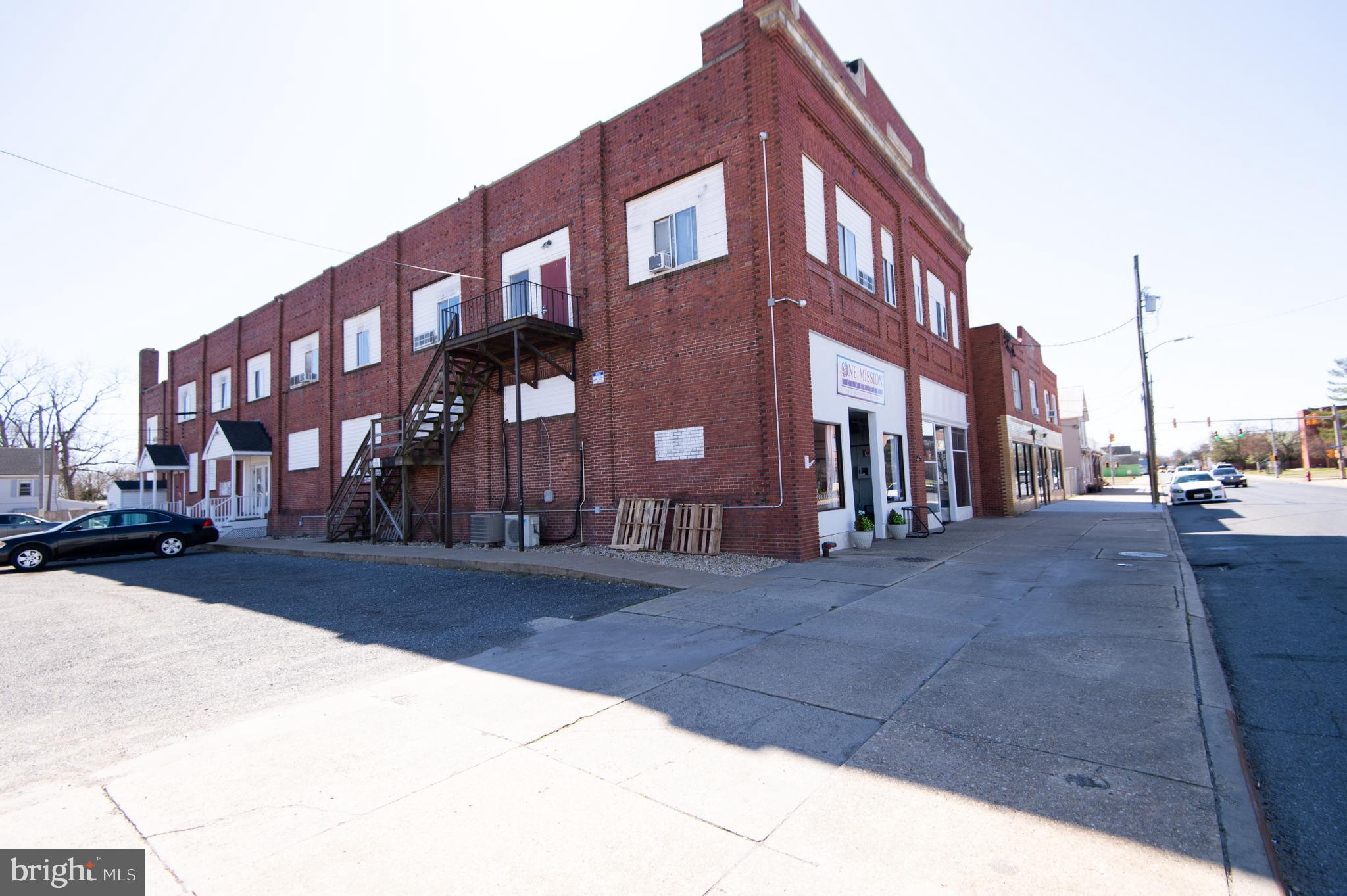 612-616 RACE STREET