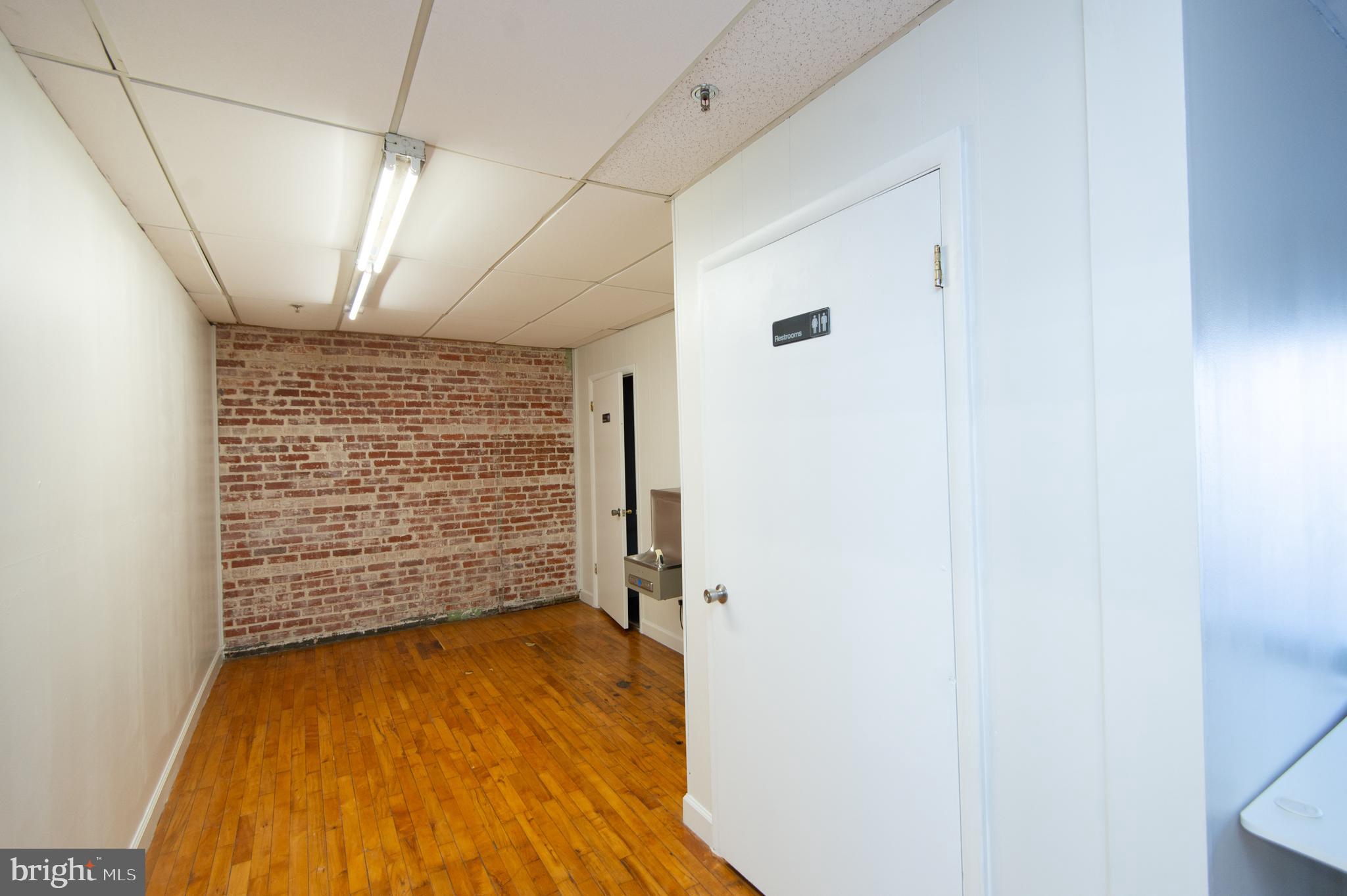 RACE STREET - Commercial Sale