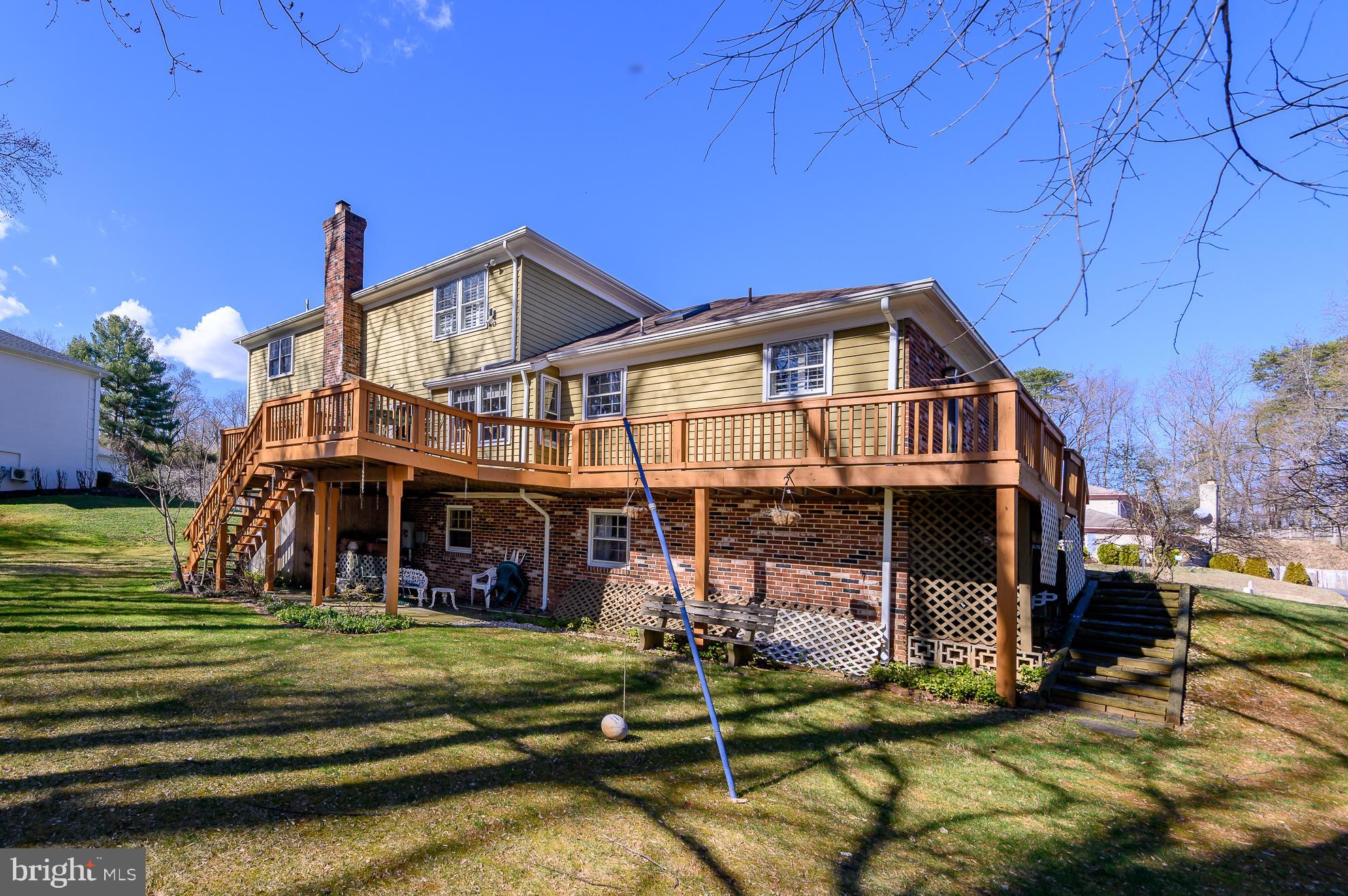 LANGLEY OAKS - Residential