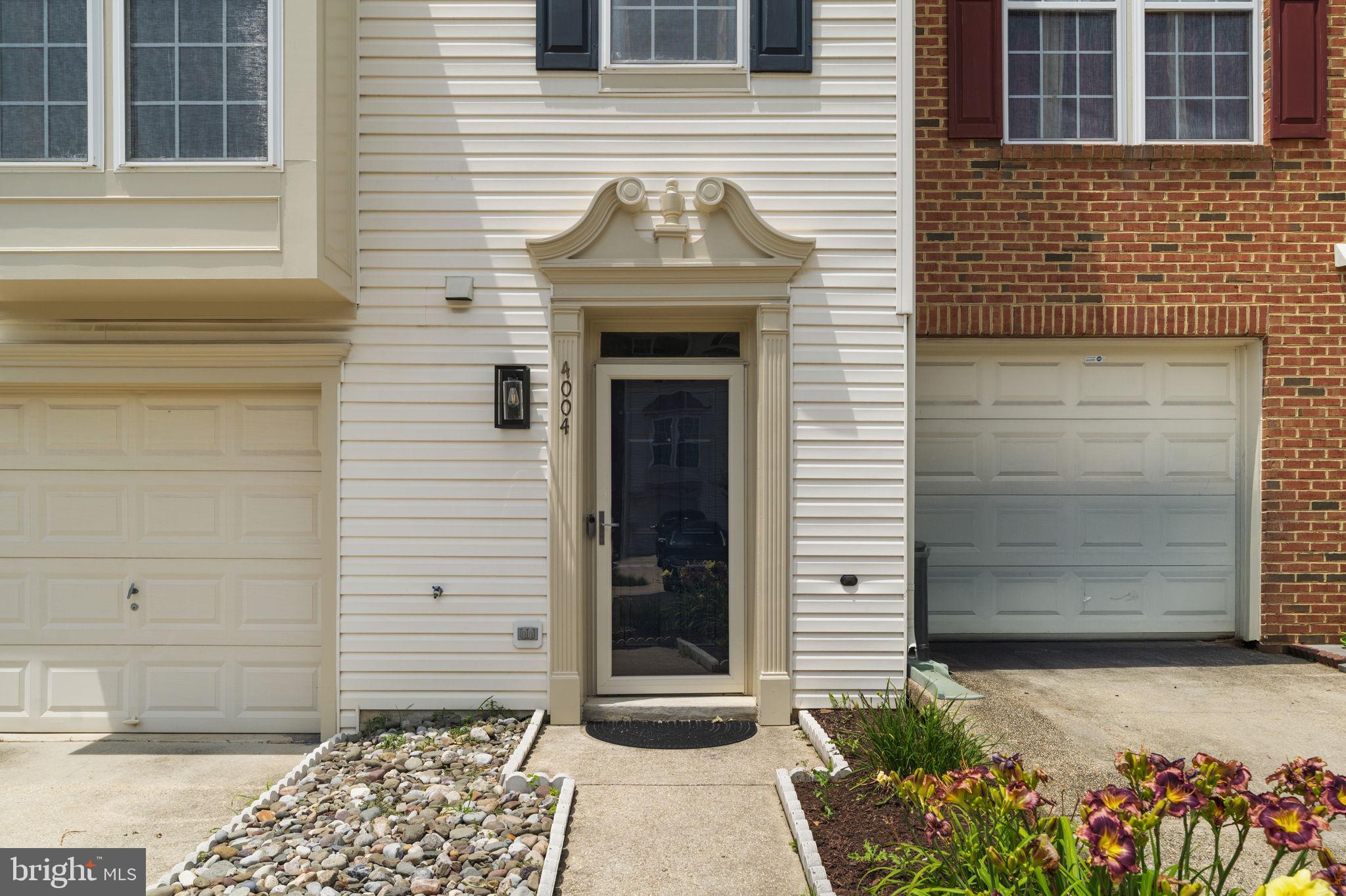 4004 MEADOW TRAIL LANE