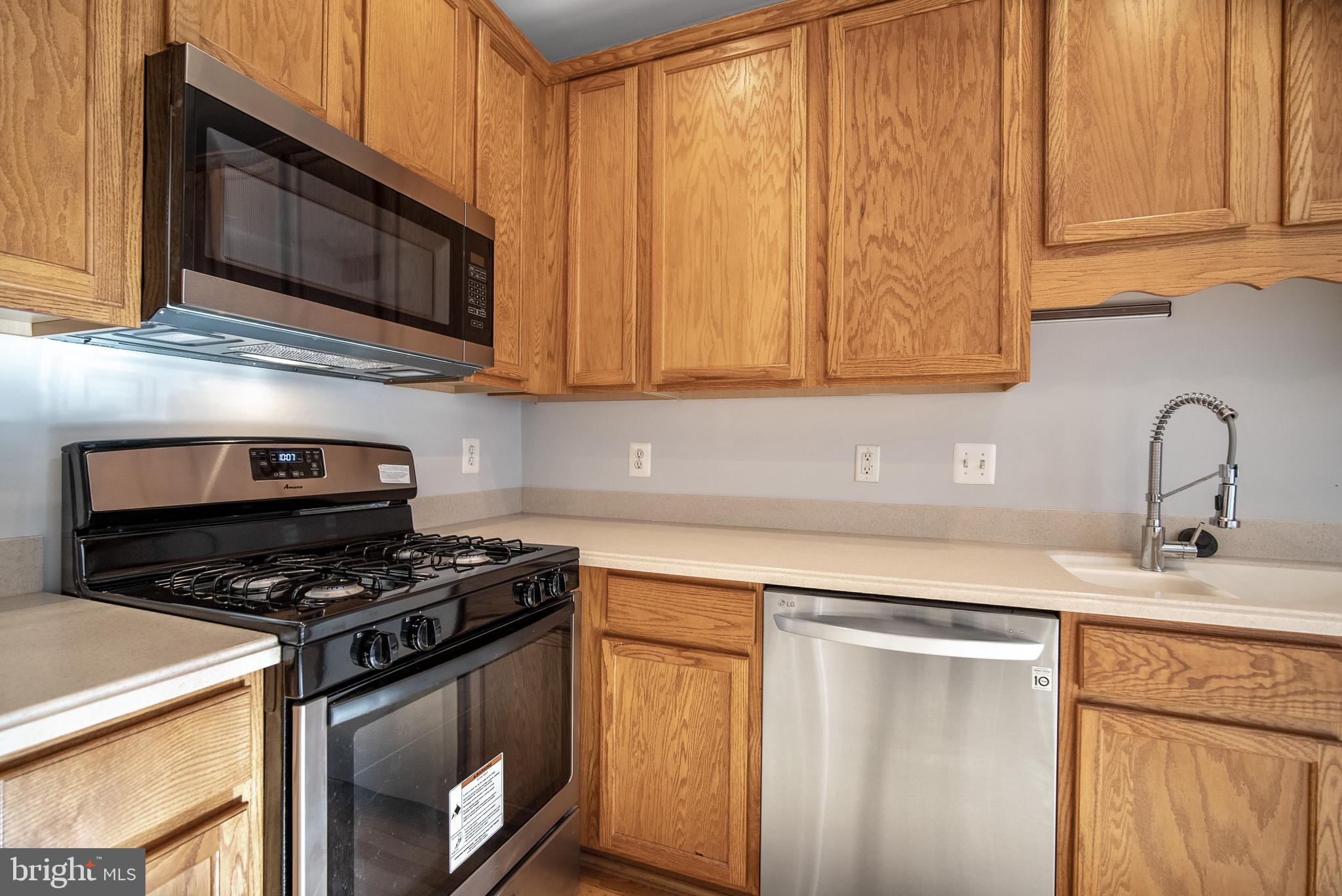 RUSSETT - Residential