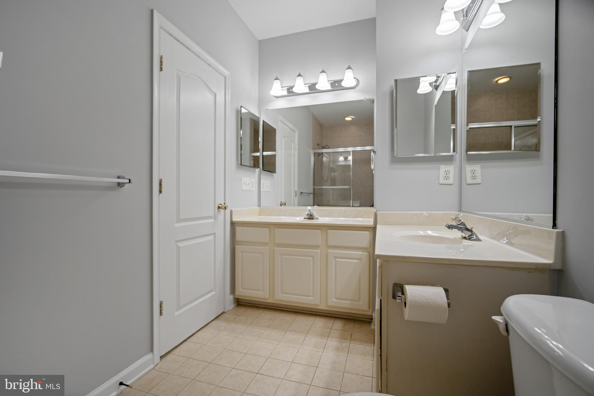 RUSSETT - Residential