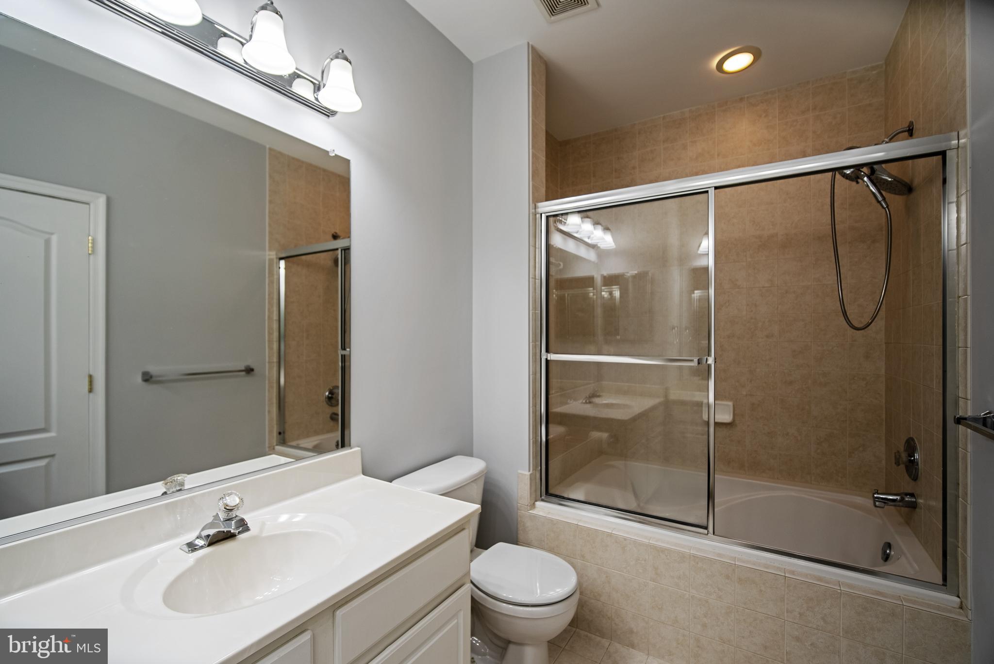 RUSSETT - Residential