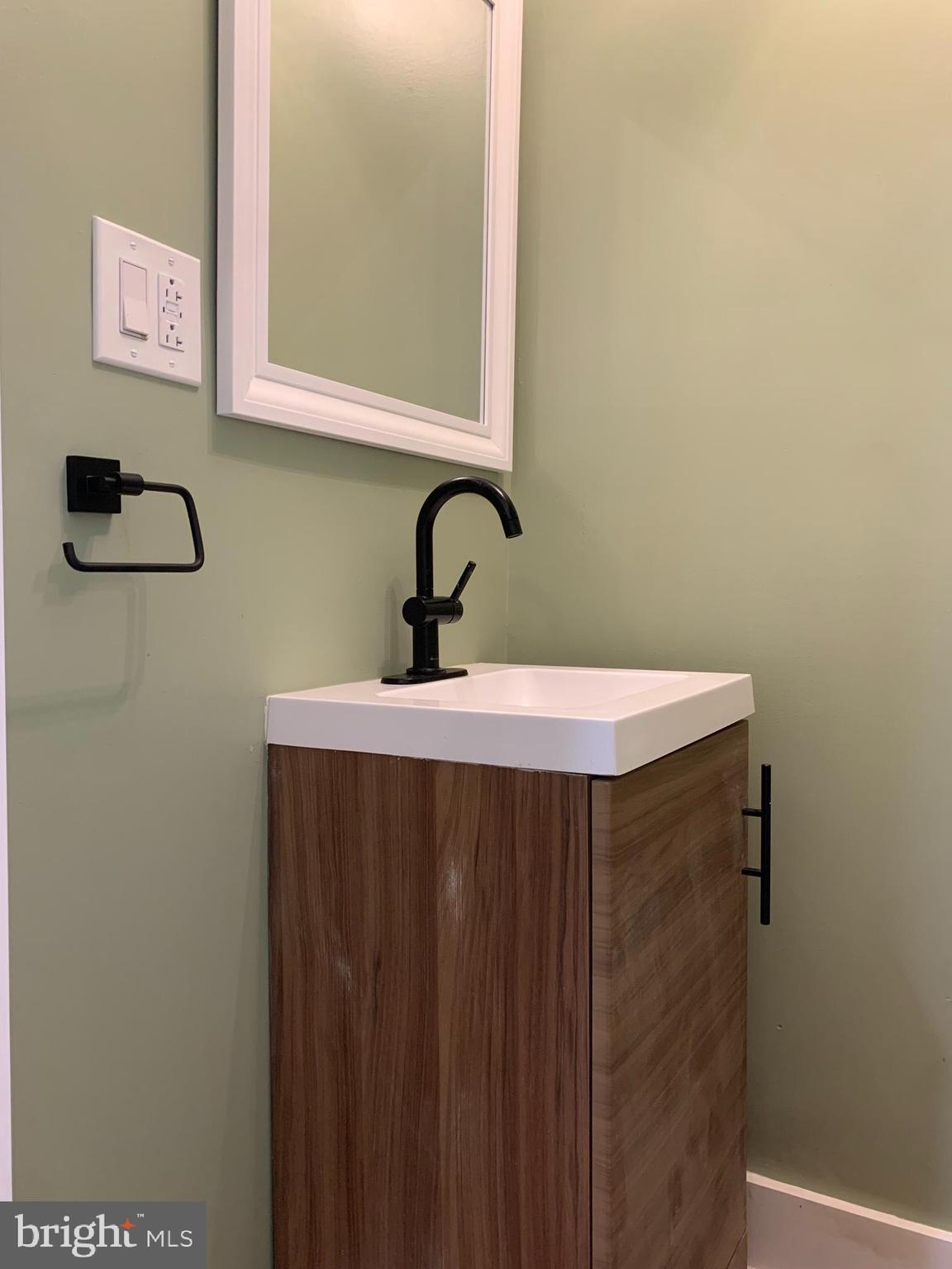 SHARSWOOD - Residential