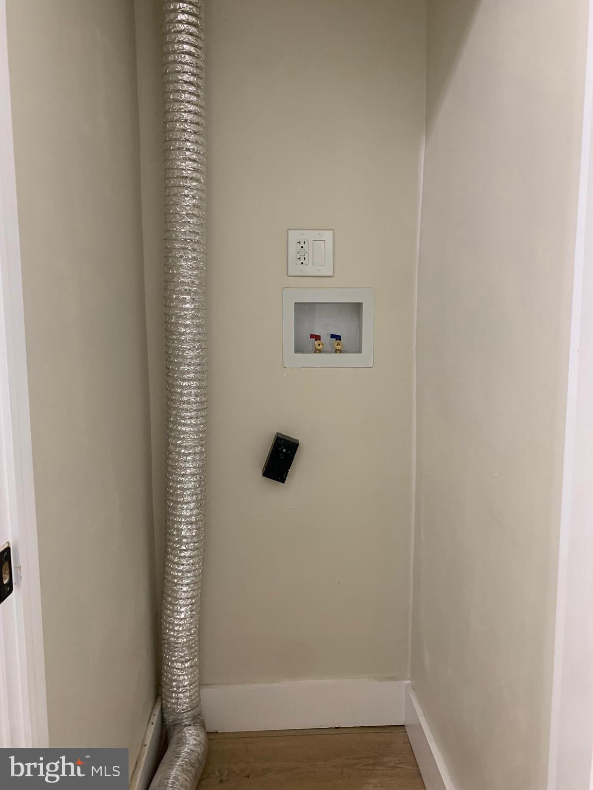 SHARSWOOD - Residential