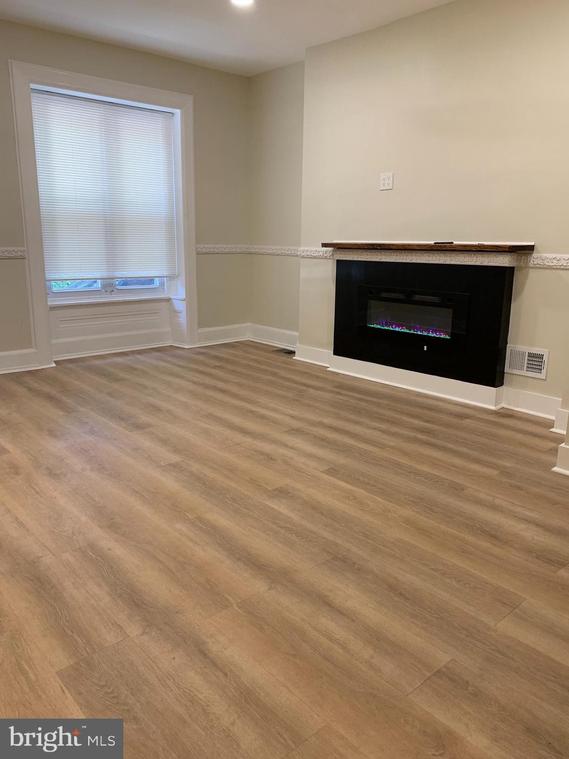 SHARSWOOD - Residential