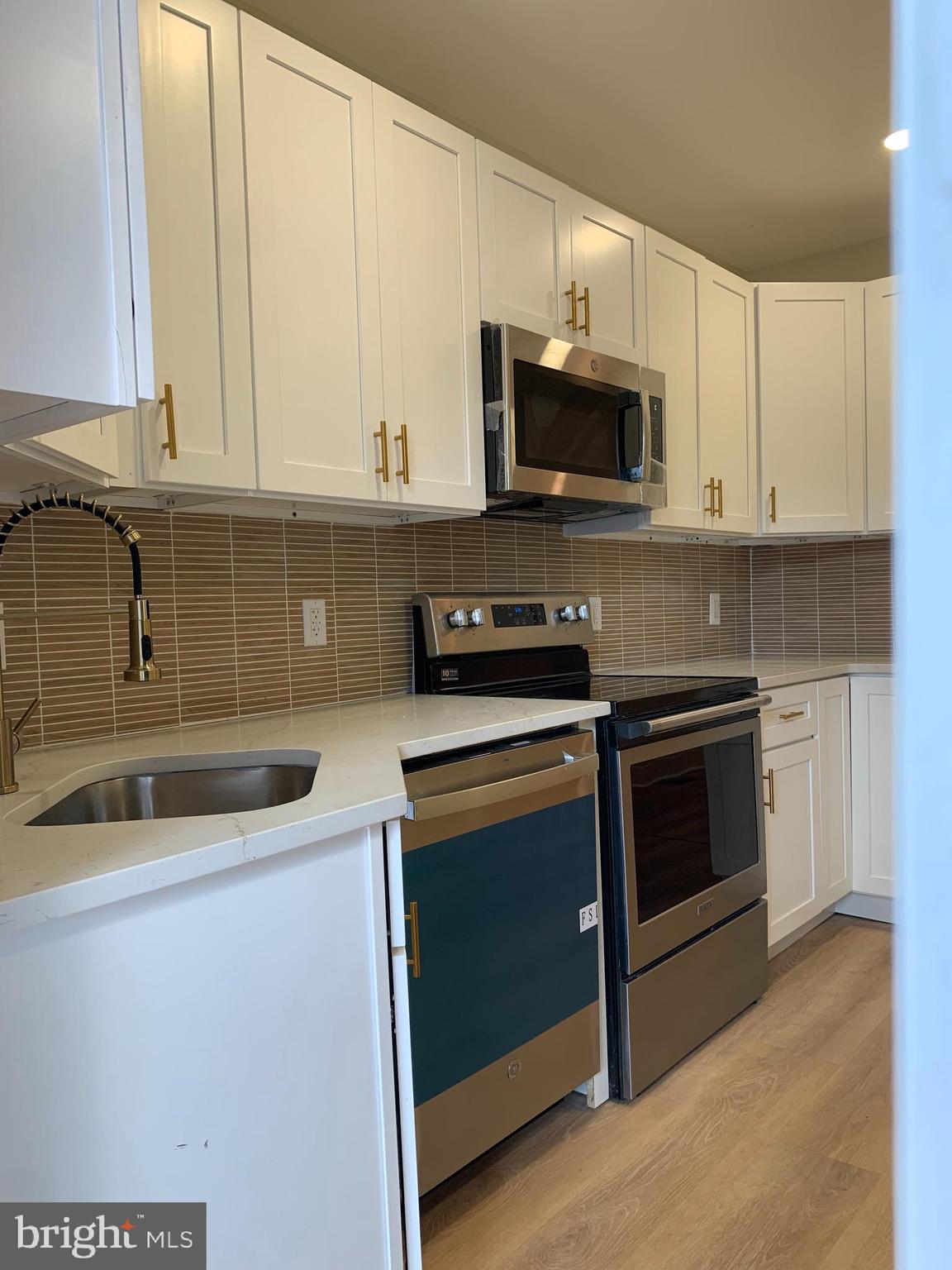 SHARSWOOD - Residential