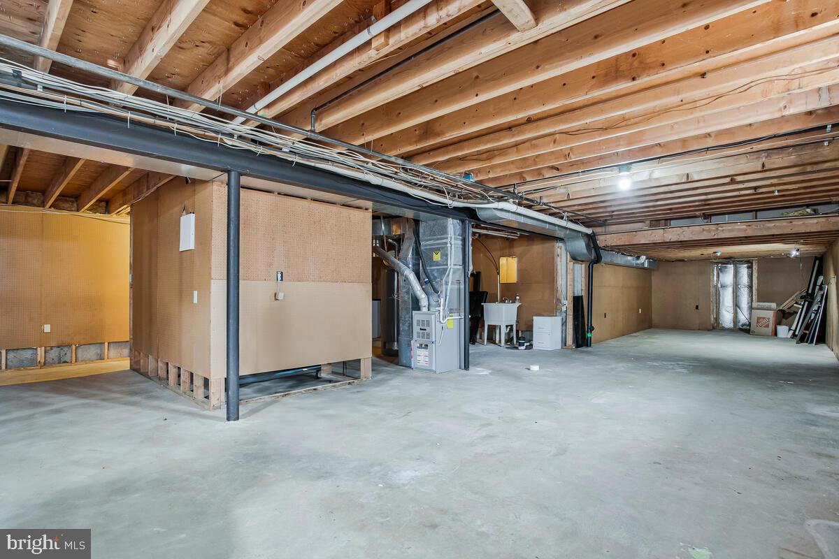 COLLINGTON STATION - Residential