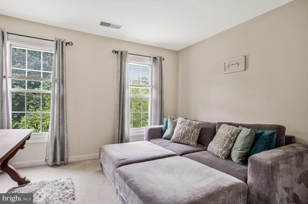 COLLINGTON STATION - Residential