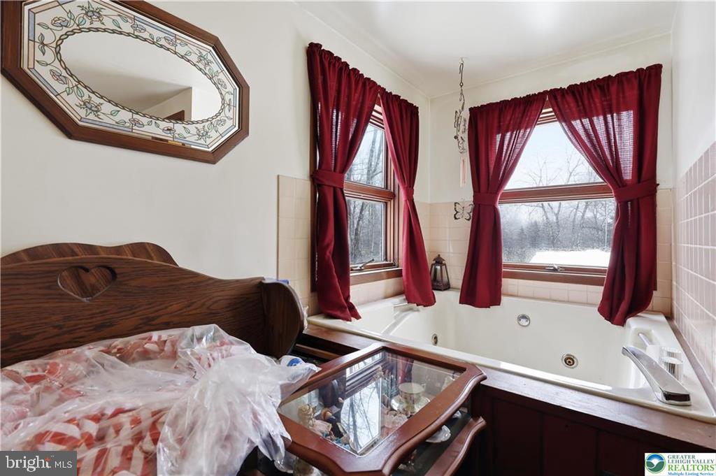 MT POCAHONTAS - Residential