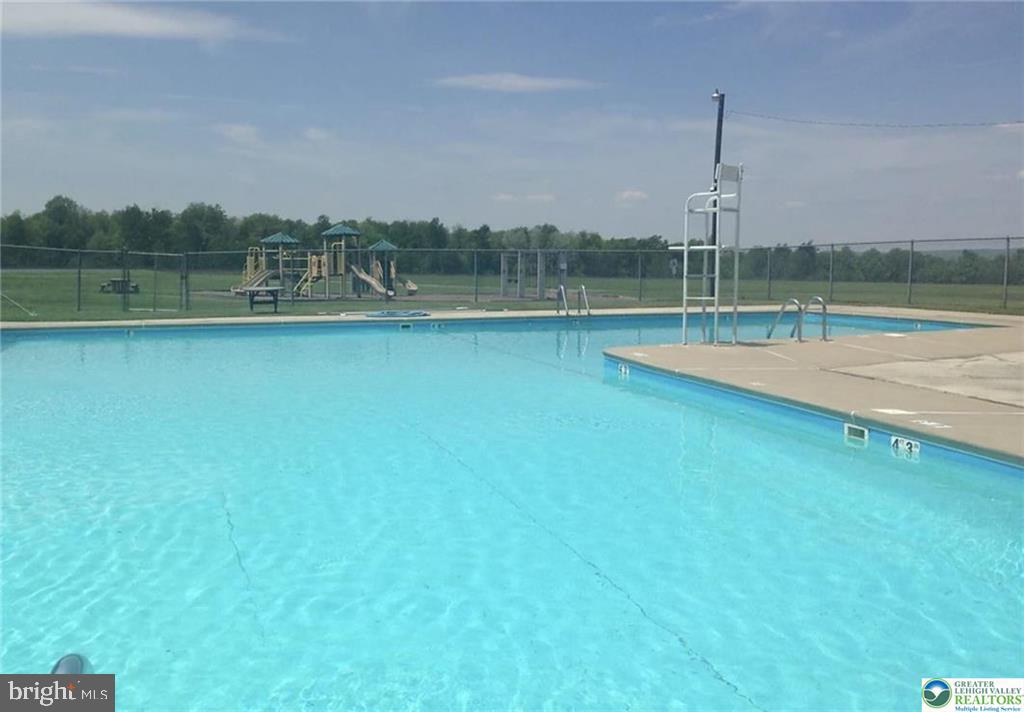 MT POCAHONTAS - Residential